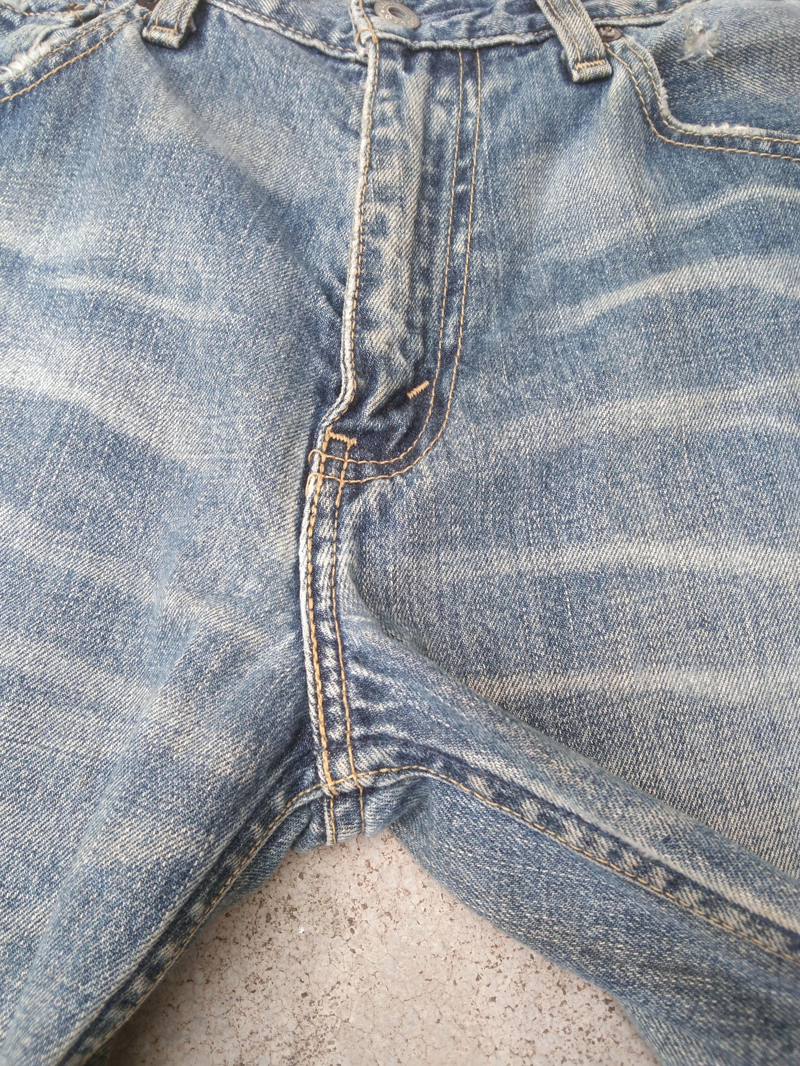 Levi's Vintage Levi's Jeans 502 Distressed Straight Leg 33x31 Size US 33 - 8 Thumbnail