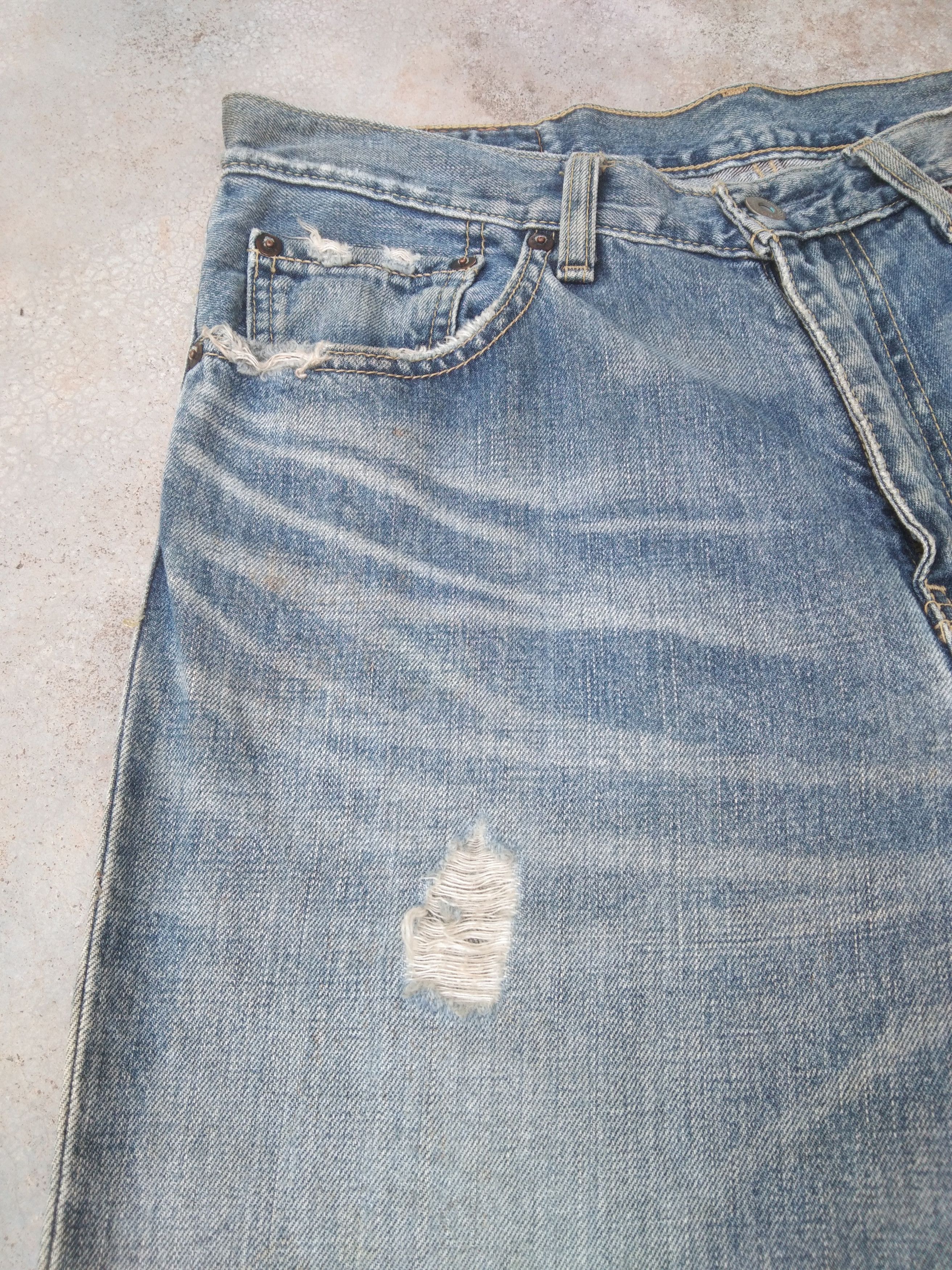 Levi's Vintage Levi's Jeans 502 Distressed Straight Leg 33x31 Size US 33 - 6 Thumbnail