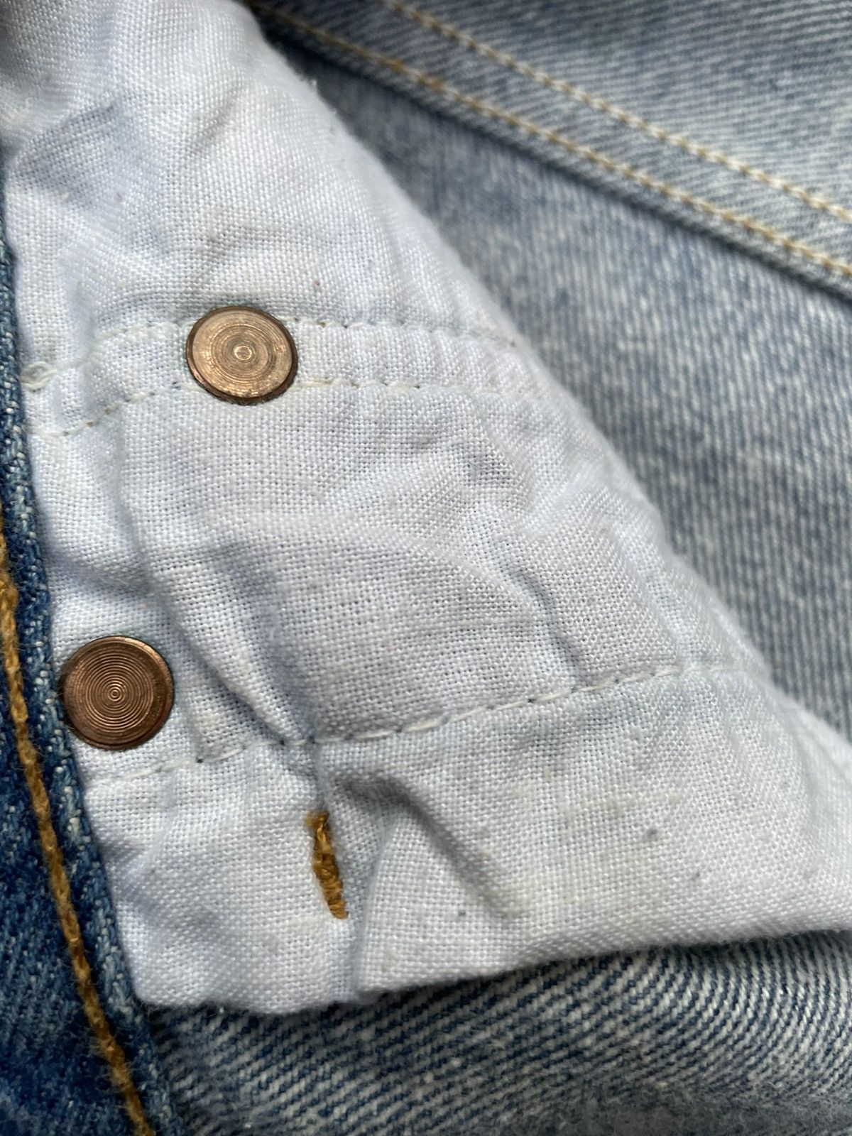 Levi's Vintage 1993 Levis 501 e Usa Size US 28 / EU 44 - 13 Thumbnail