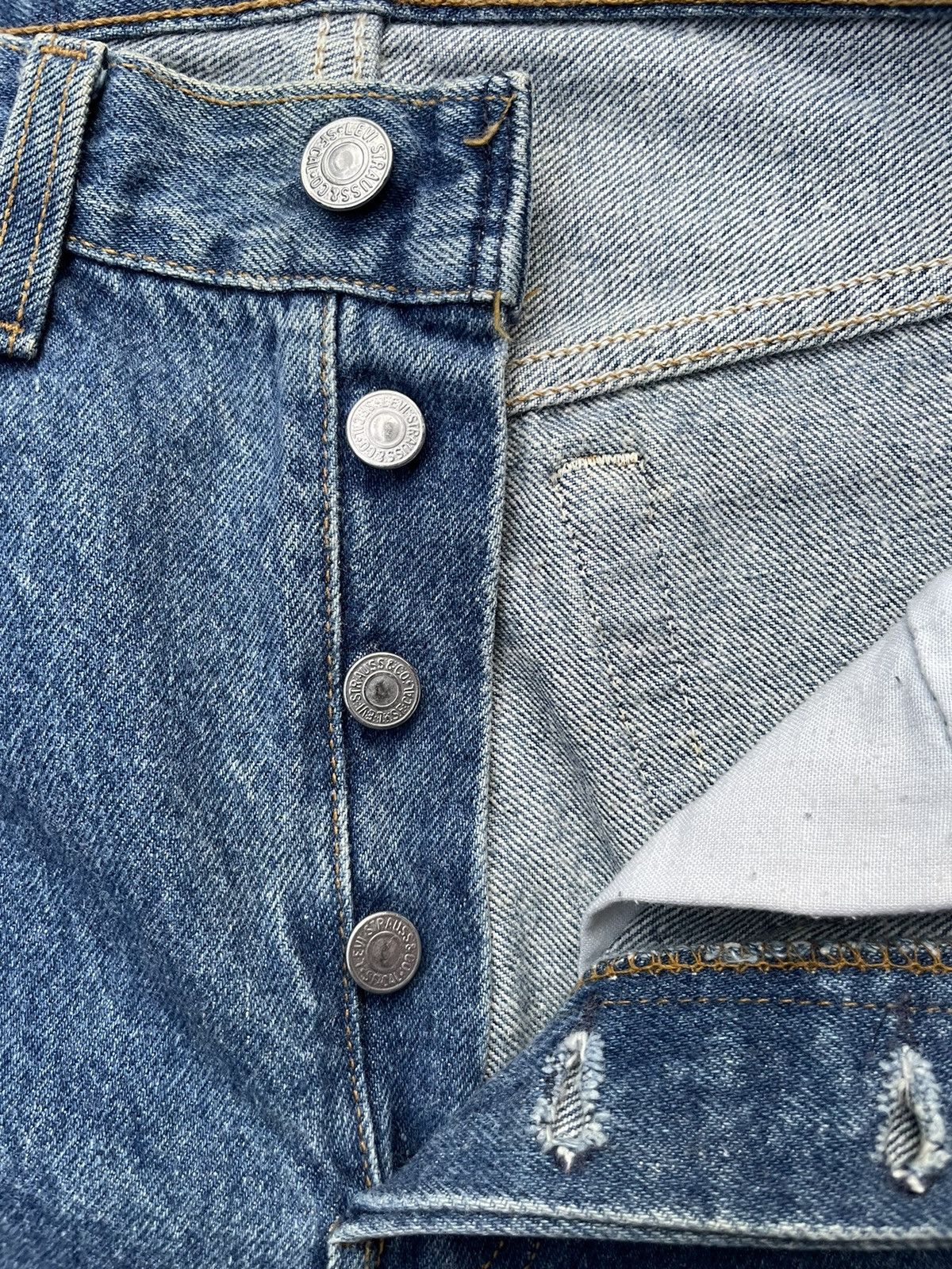 Levi's Vintage 1993 Levis 501 e Usa Size US 28 / EU 44 - 16 Thumbnail