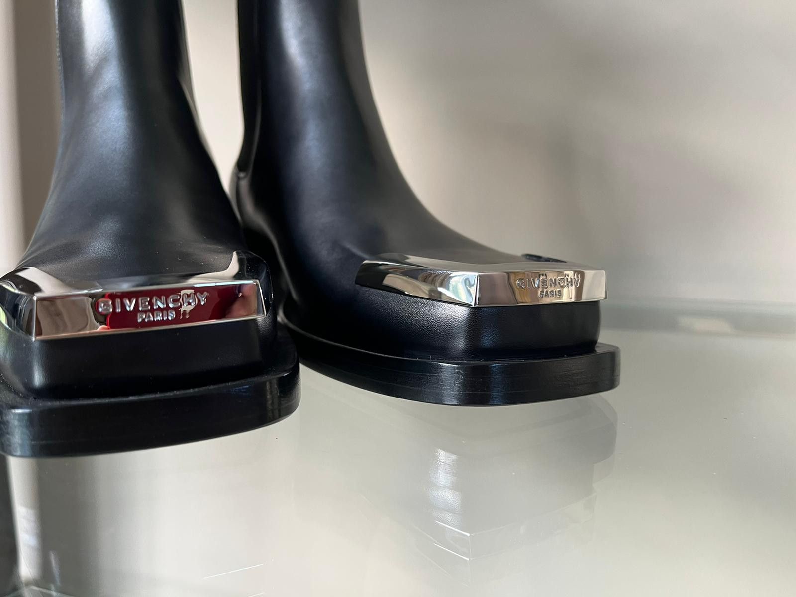 Givenchy Austin Show Silver Toe Box Boots in Black Size US 7 / EU 40 - 2 Thumbnail