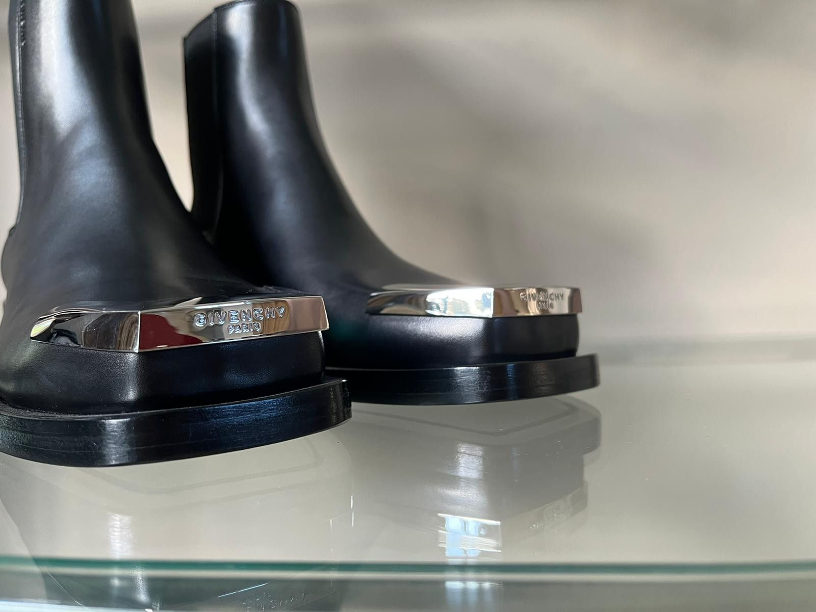 Givenchy Austin Show Silver Toe Box Boots in Black Size US 7 / EU 40 - 3 Thumbnail