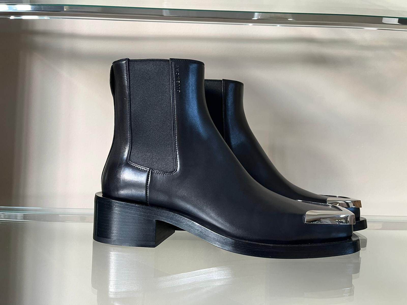 Givenchy Austin Show Silver Toe Box Boots in Black Size US 7 / EU 40 - 7 Thumbnail