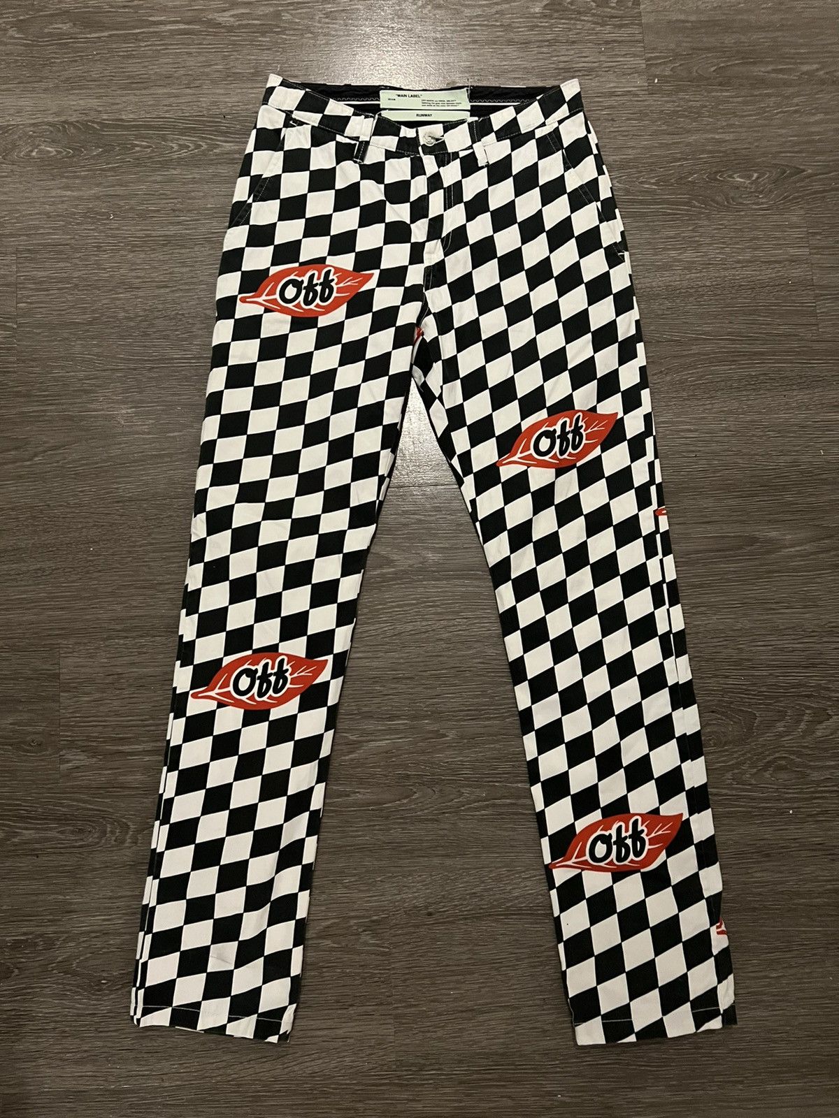 Off White Falling Leaves Checkered Runway Chino Size 28