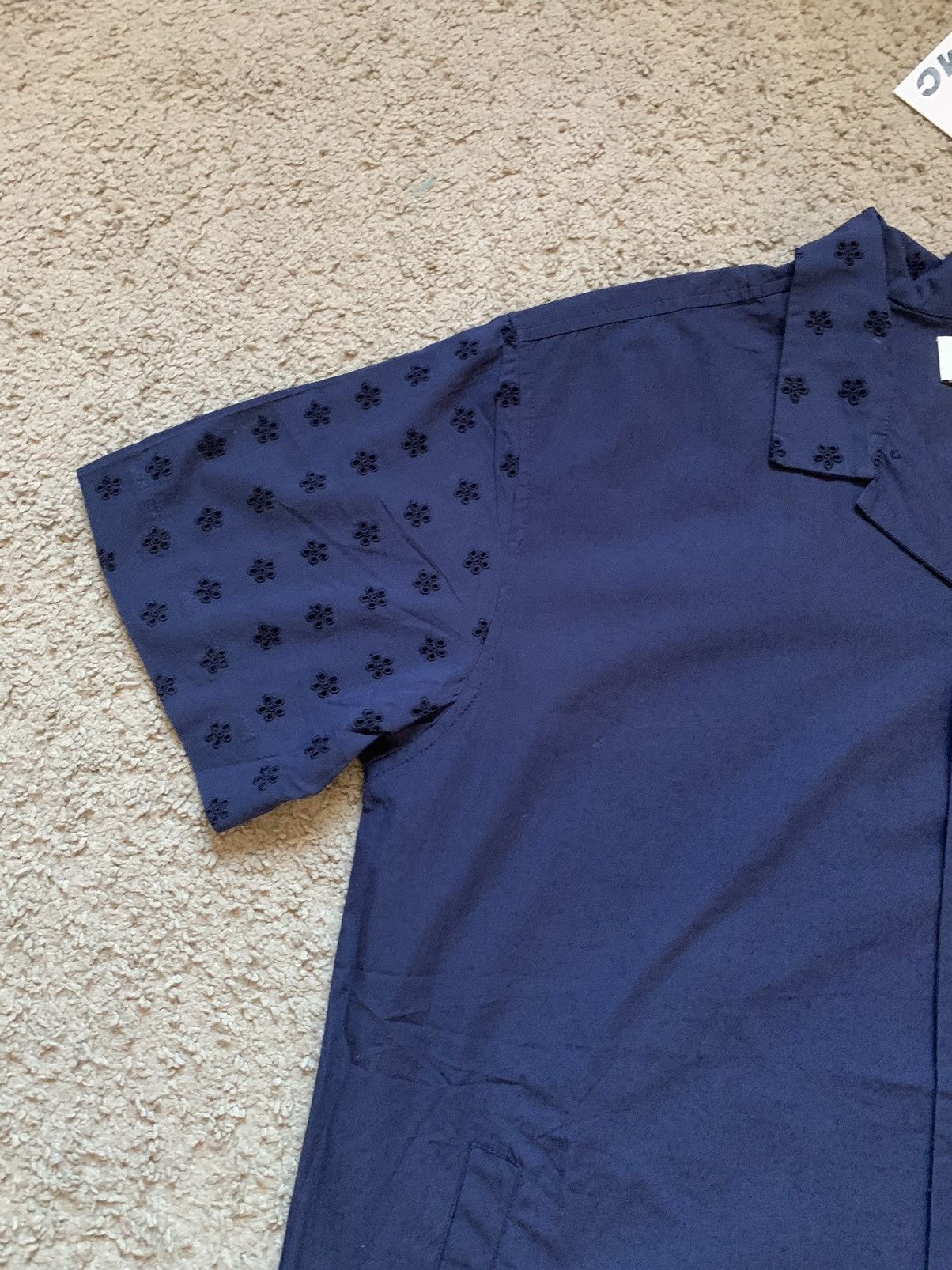 YMC YOU MUST CREATE DAISY EMBROIDERED SHIRT Size US XL / EU 56 / 4 - 3 Thumbnail
