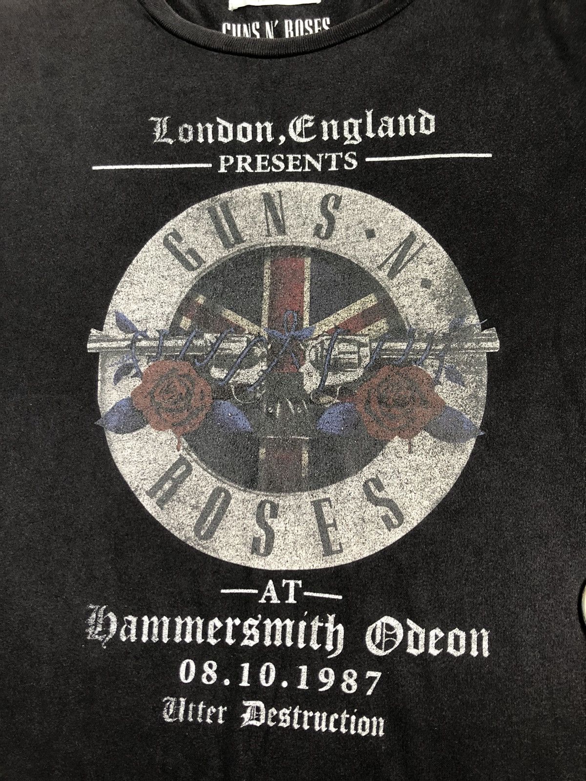 Band Tees × Japanese Brand × MOUSSY GUNS N ROSES LONDON ENGLAND PRESENTS 1987 REPRO SHIRT Size US M / EU 48-50 / 2 - 2 Thumbnail