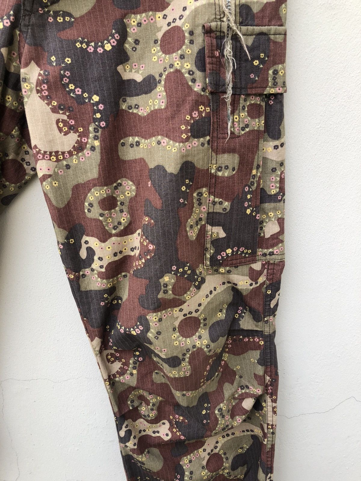Vintage Slow Wear Made in Japan Camo Parachute Cargo Trouser Size US 32 / EU 48 - 14 Thumbnail