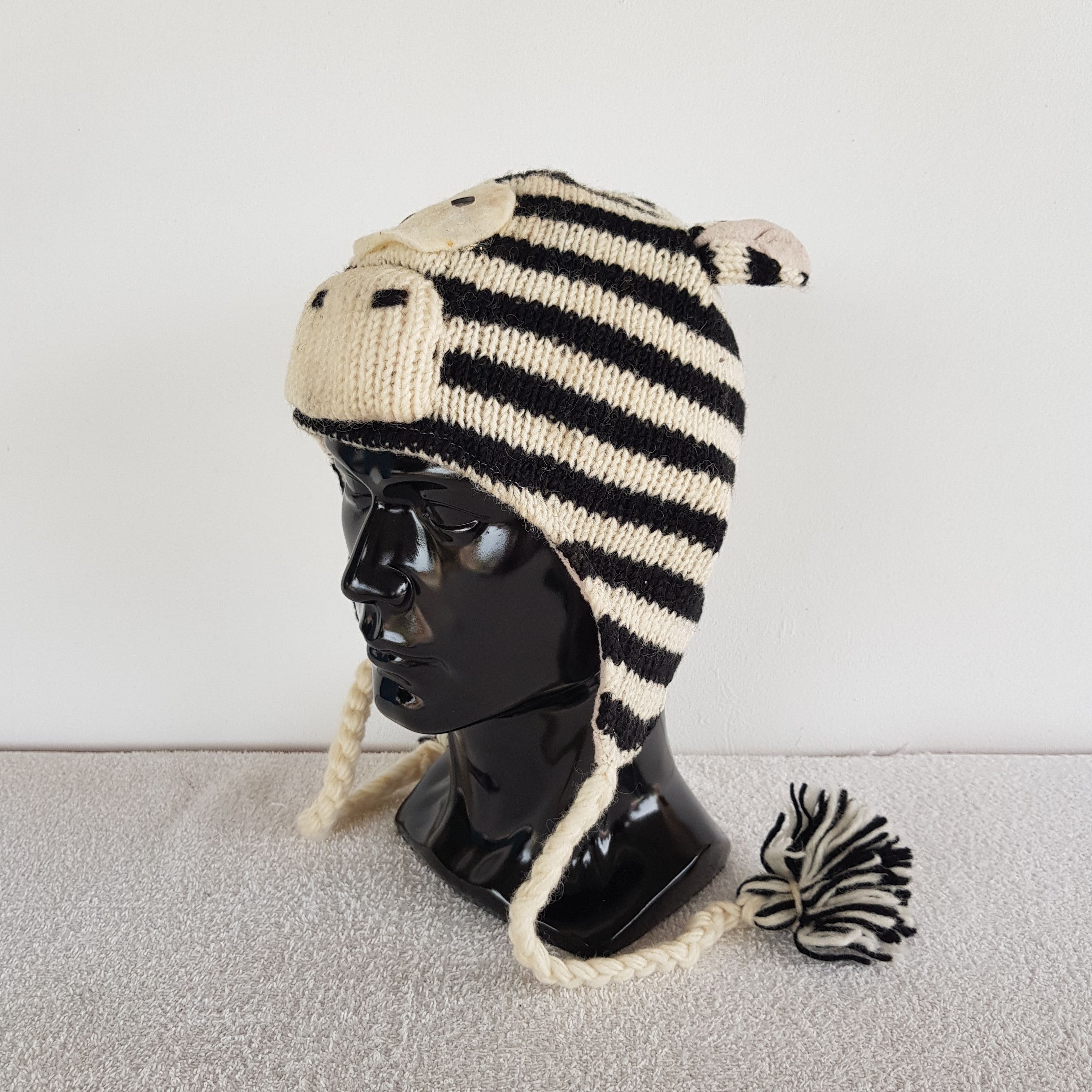 If Six Was Nine × Japanese Brand Japanese Moscot Beanie Snow Cap Zebra Earflap Hats Size ONE SIZE - 2 Thumbnail