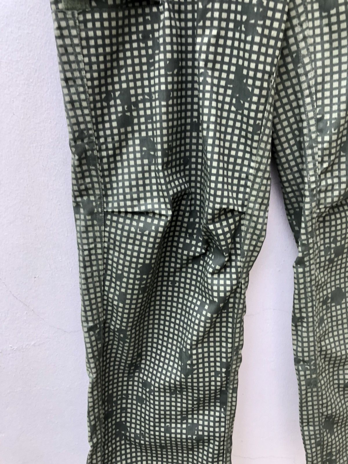 TIGRE BROCANTE Tigre Brocante Remake Vintage 80s Night Camo Cargo Trouser Size US 30 / EU 46 - 9 Thumbnail