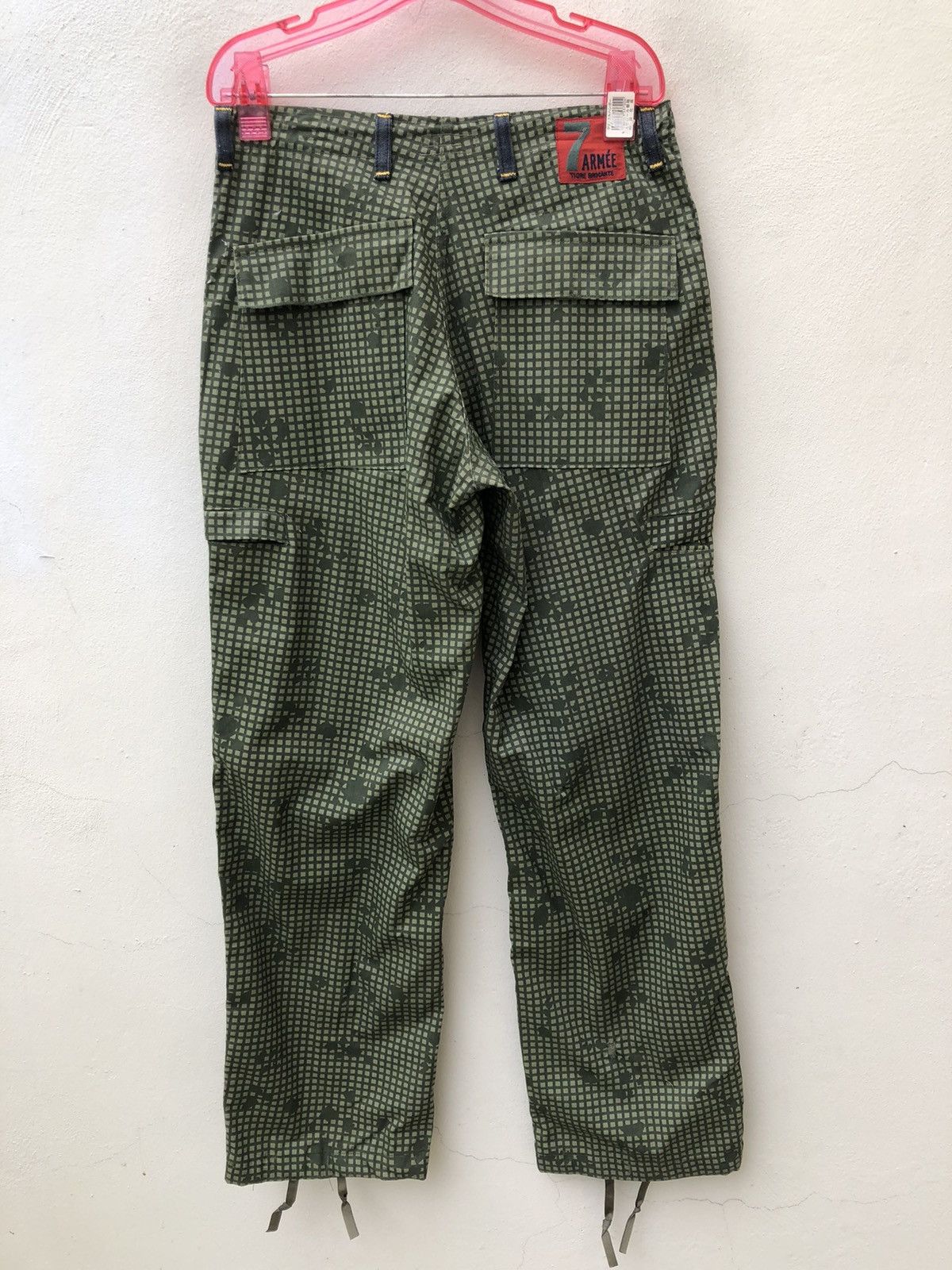 TIGRE BROCANTE Tigre Brocante Remake Vintage 80s Night Camo Cargo Trouser Size US 30 / EU 46 - 14 Thumbnail