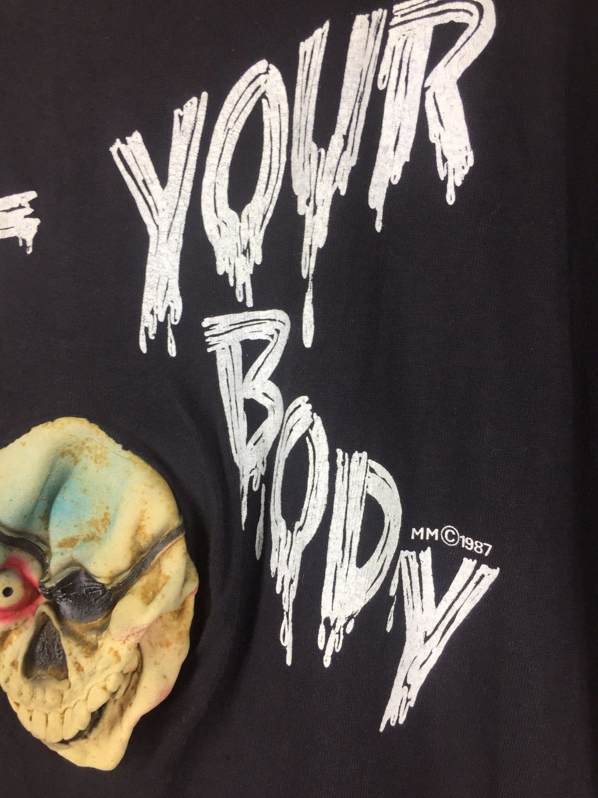 Vintage VINTAGE 1987 TSHIRT "I WANT YOUR BODY" Size US M / EU 48-50 / 2 - 3 Thumbnail