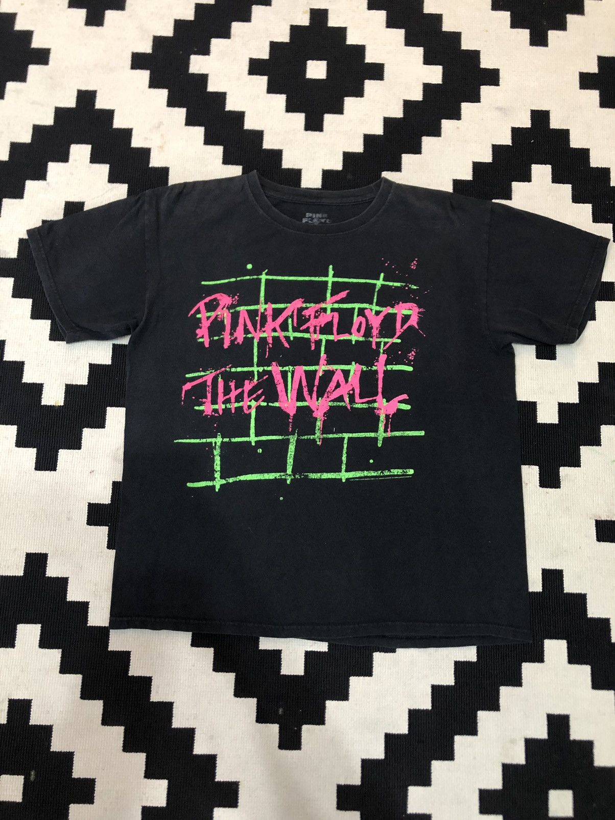 Band Tees × Pink Floyd Vintage Y2K Pink Floyd The Wall Shirts Size US M / EU 48-50 / 2 - 1 Thumbnail