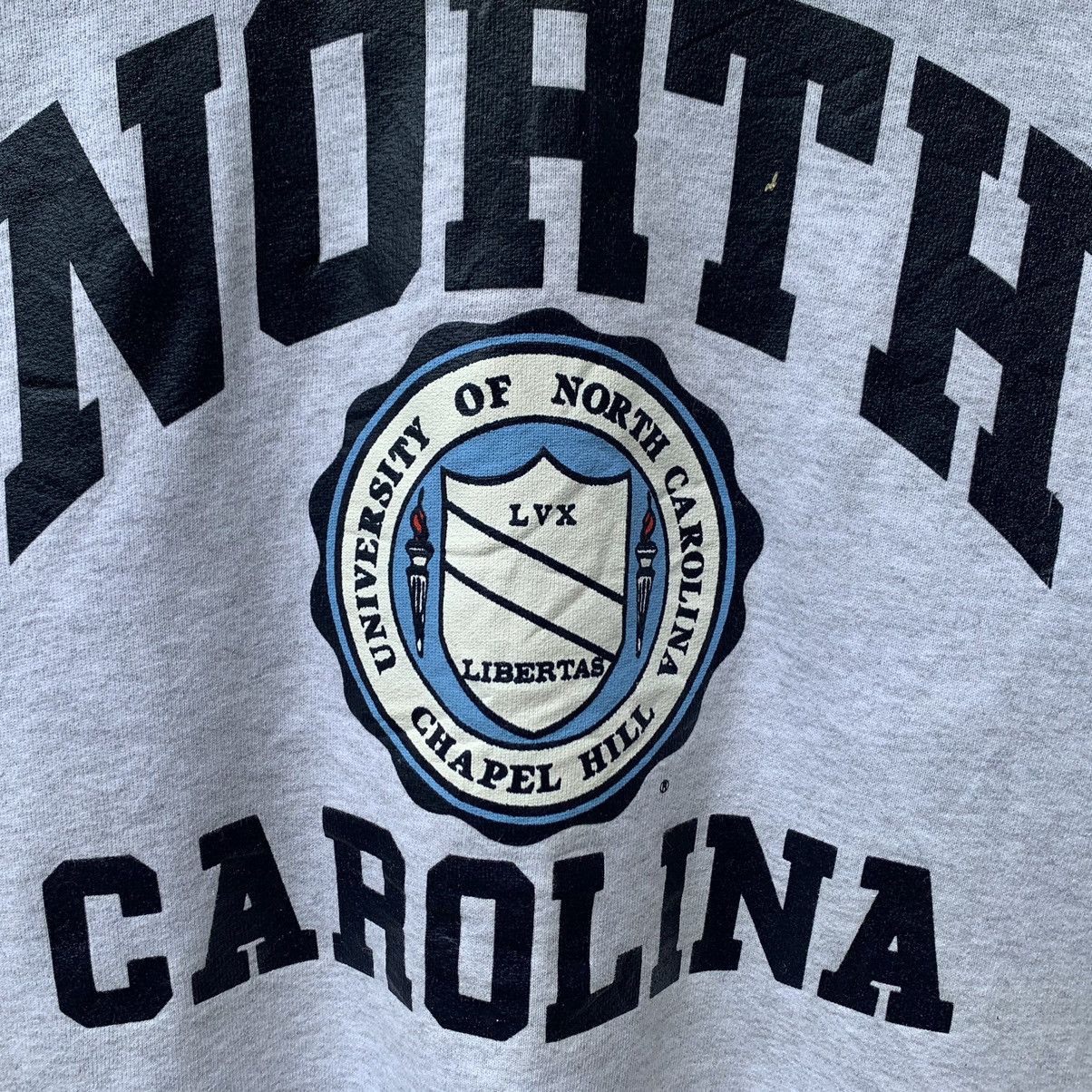 Vintage Vintage 1990s University North Carolina Chapel Hill Hoodie Size US M / EU 48-50 / 2 - 5 Thumbnail