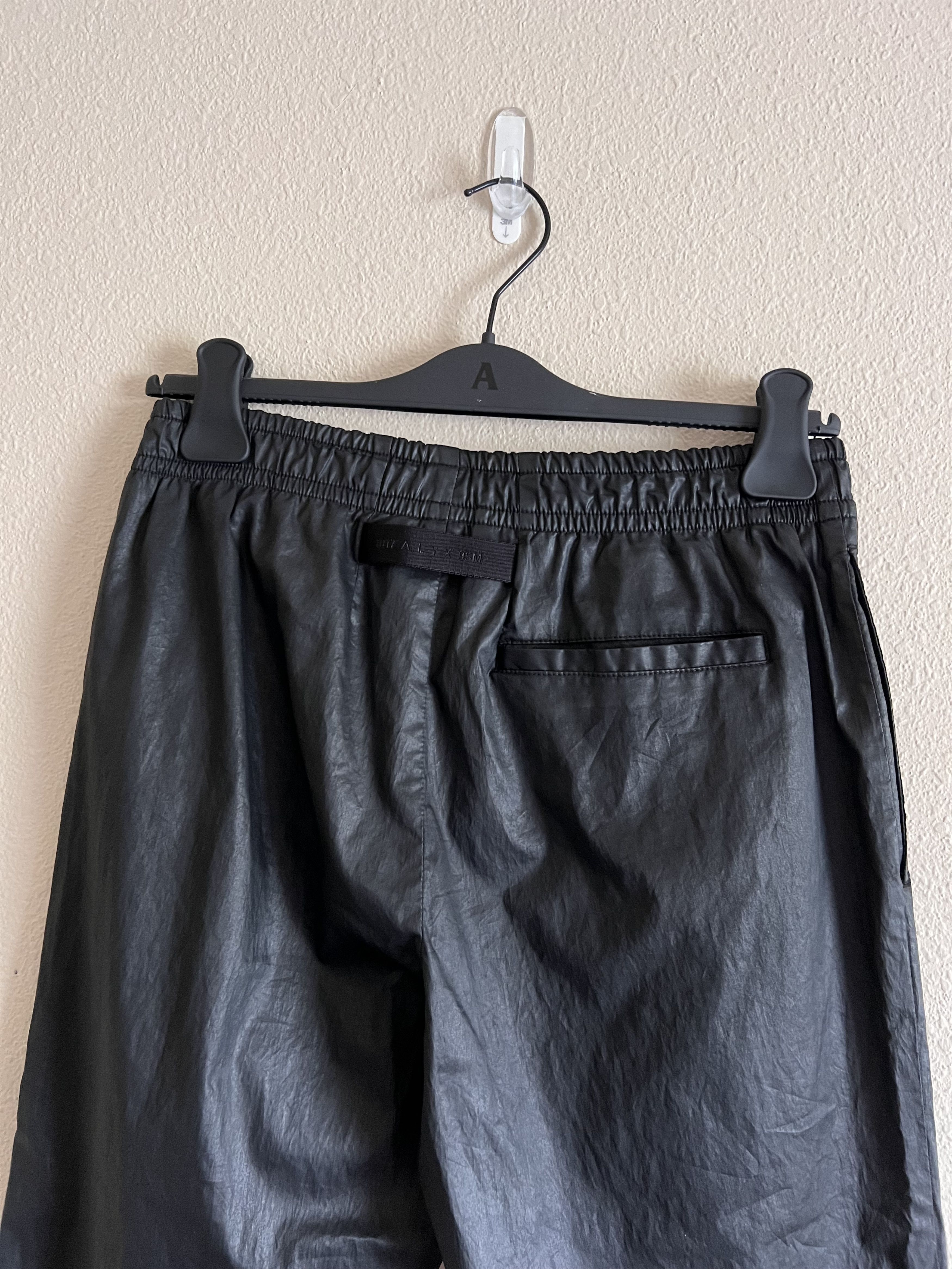 1017 ALYX 9SM 1017 Alyx 9SM Elasticated Coated Track Pants in Black Size US 32 / EU 48 - 5 Thumbnail