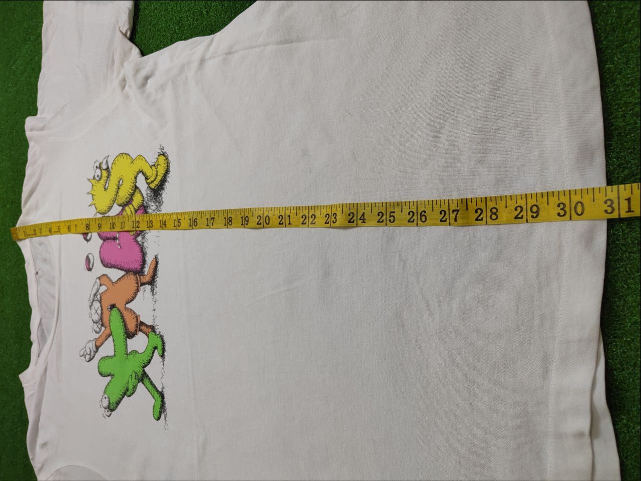 Kaws × Original Fake × Vintage Kaws Art Word Collour Flayed Tee Vintage Size US XL / EU 56 / 4 - 5 Thumbnail