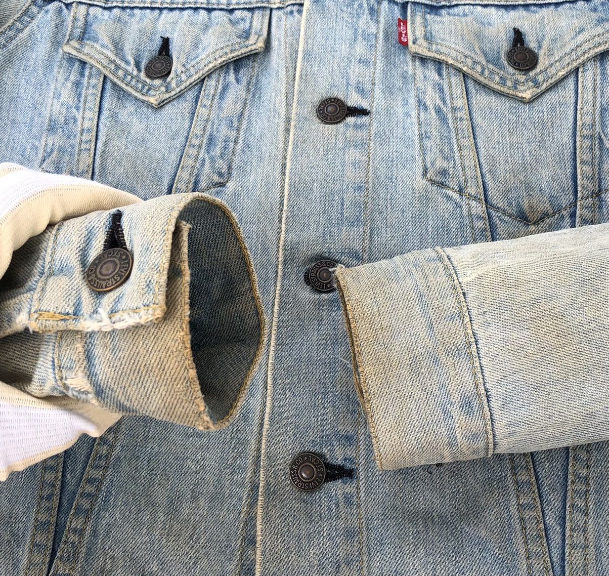Levi's Vintage 90s LEVIS BIG E Distressed Trucker Jacket Size US M / EU 48-50 / 2 - 14 Thumbnail