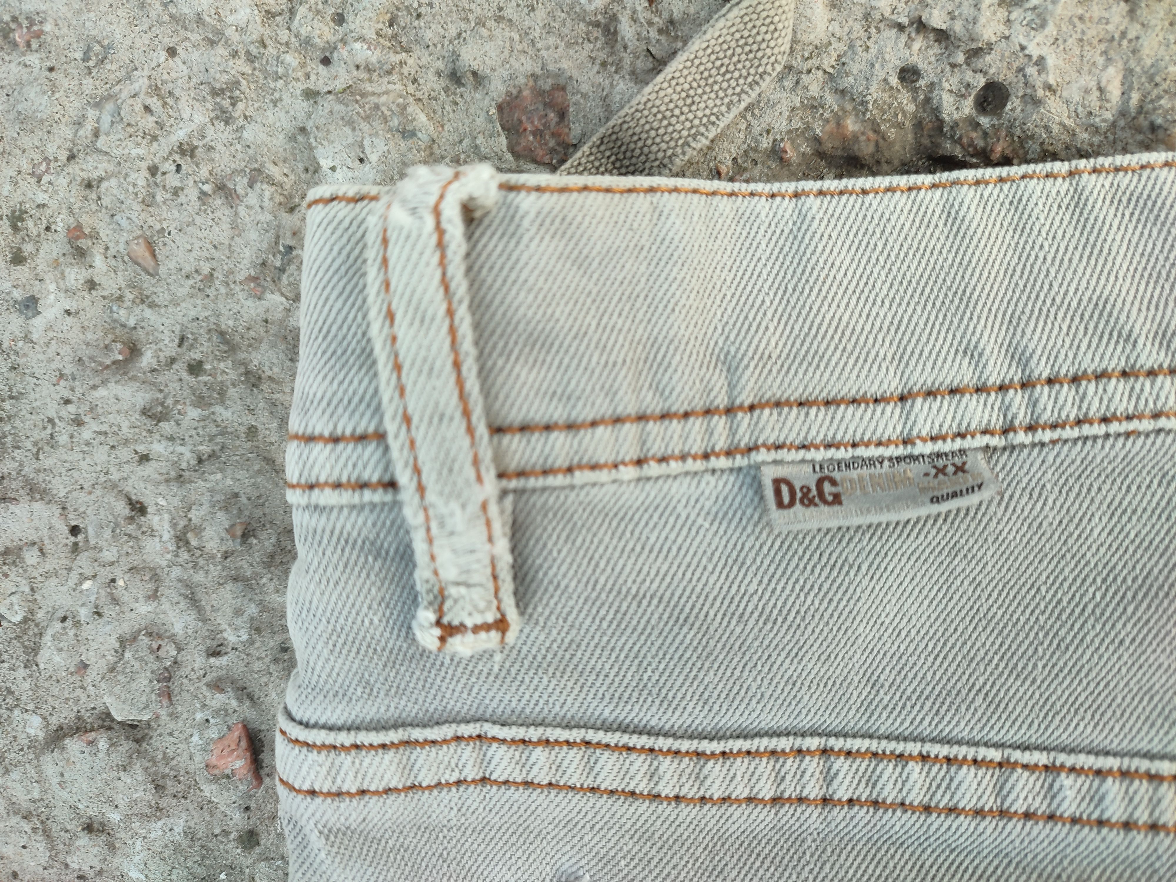 Dolce & Gabbana Dolce & Gabbana distressed grey denim Size US 33 - 13 Thumbnail