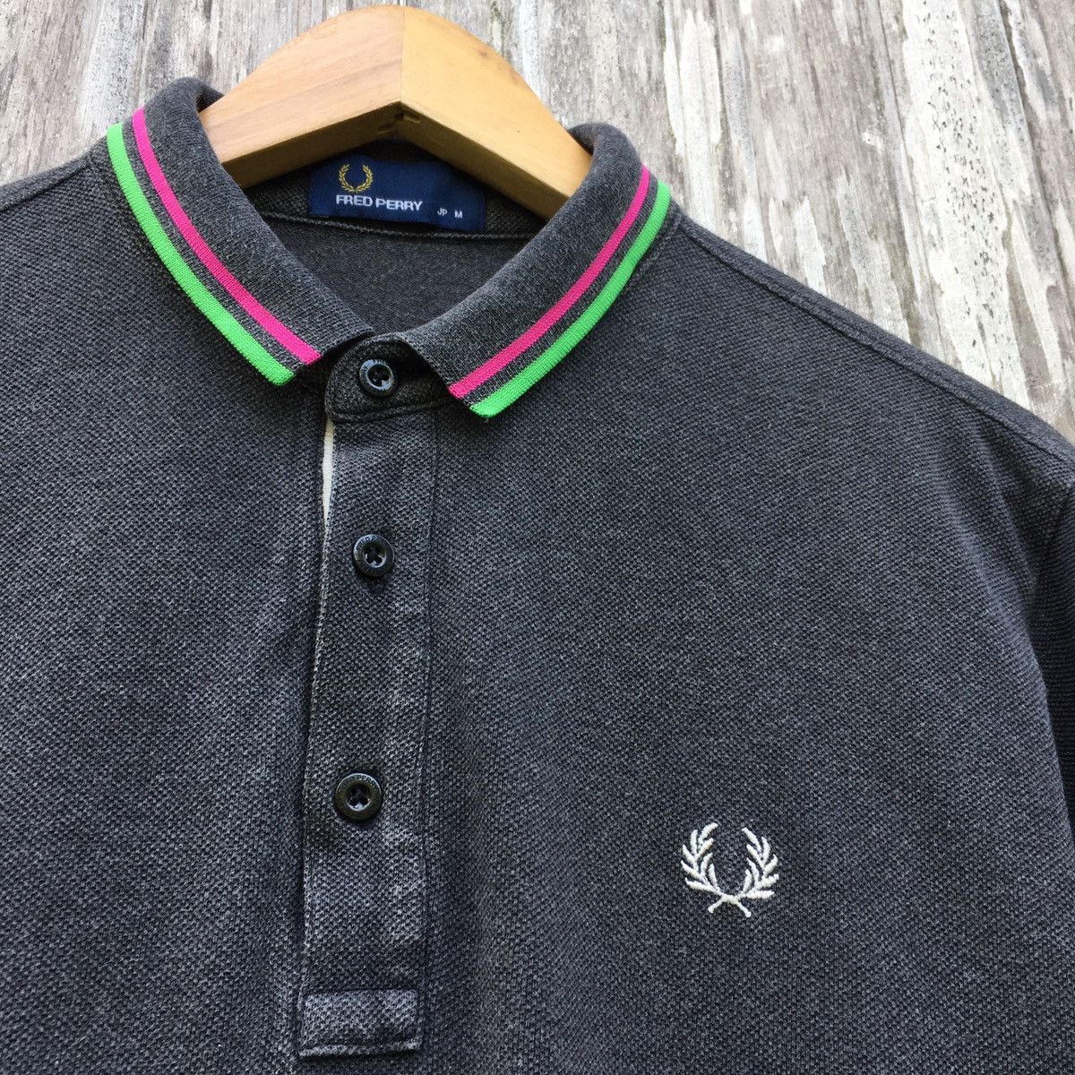 Fred Perry Vintage Faded Y2K Fred Perry ERD PUNK POLO TSHIRT Size US M / EU 48-50 / 2 - 2 Thumbnail