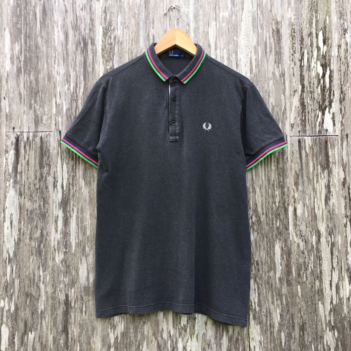 Fred Perry Vintage Faded Y2K Fred Perry ERD PUNK POLO TSHIRT Size US M / EU 48-50 / 2 - 1 Thumbnail