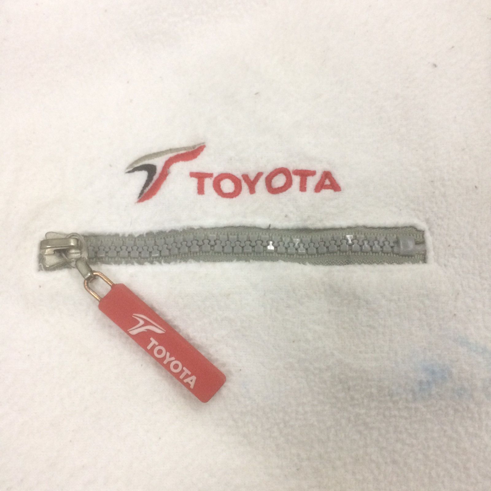 Japanese Brand Vintage Toyota Sweater Fullzipper Toyota Motorsport Racing Size US M / EU 48-50 / 2 - 4 Thumbnail
