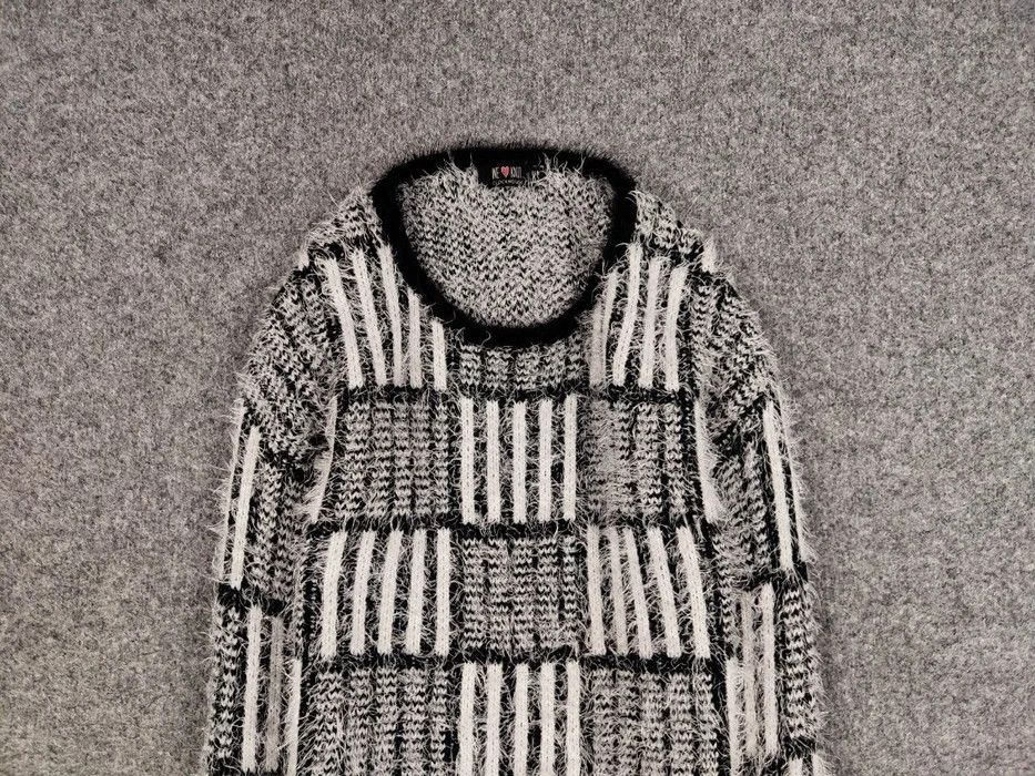 Japanese Brand Vintage 90's Japanese Pattern Mohair Style Crewneck Sweater Size US S / EU 44-46 / 1 - 3 Thumbnail