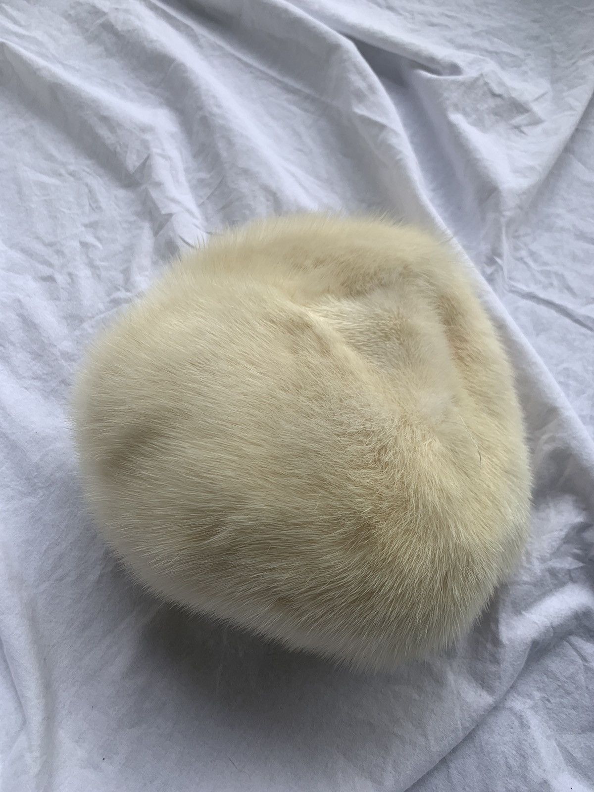 Yohji Yamamoto White AW2000 fur hat Size ONE SIZE - 4 Thumbnail
