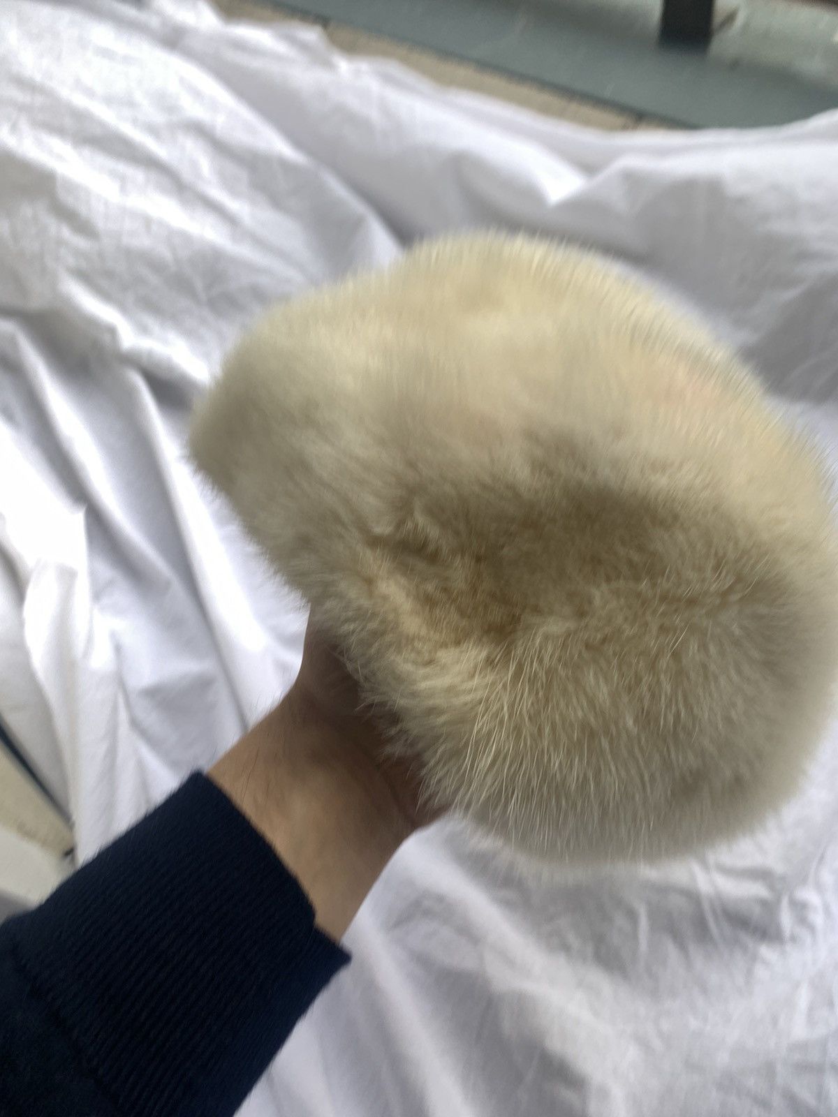 Yohji Yamamoto White AW2000 fur hat Size ONE SIZE - 5 Thumbnail
