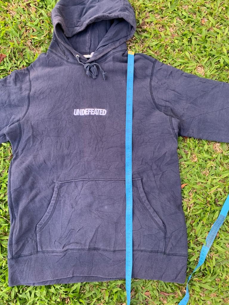 Undefeated Vintage Undefeated Hoodie small Logo Size US M / EU 48-50 / 2 - 12 Thumbnail