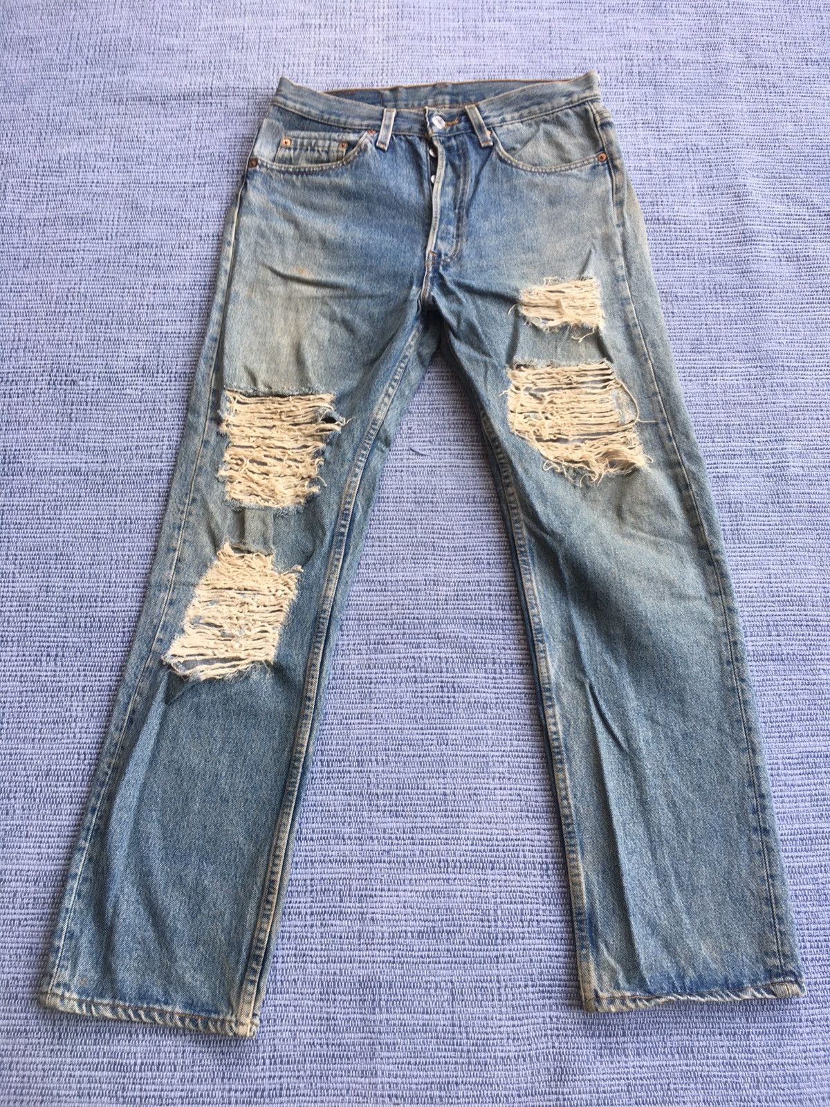 Image of Levis Vintage Clothing x Vintage Levis 501 Button 520 in Blue, Men's (Size 31)