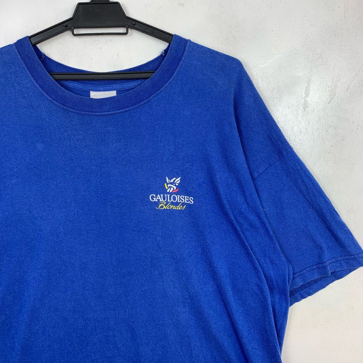 Vintage Vintage Gauloises Blondes T Shirt Size US XL / EU 56 / 4 - 4 Thumbnail
