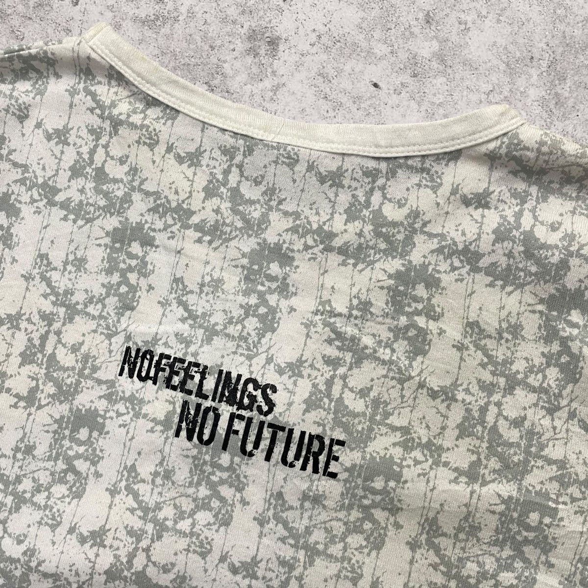 Japanese Brand × Seditionaries × Vintage Badger Japan No Feelings No Future Bondage Longsleeve Tees Size US S / EU 44-46 / 1 - 7 Thumbnail