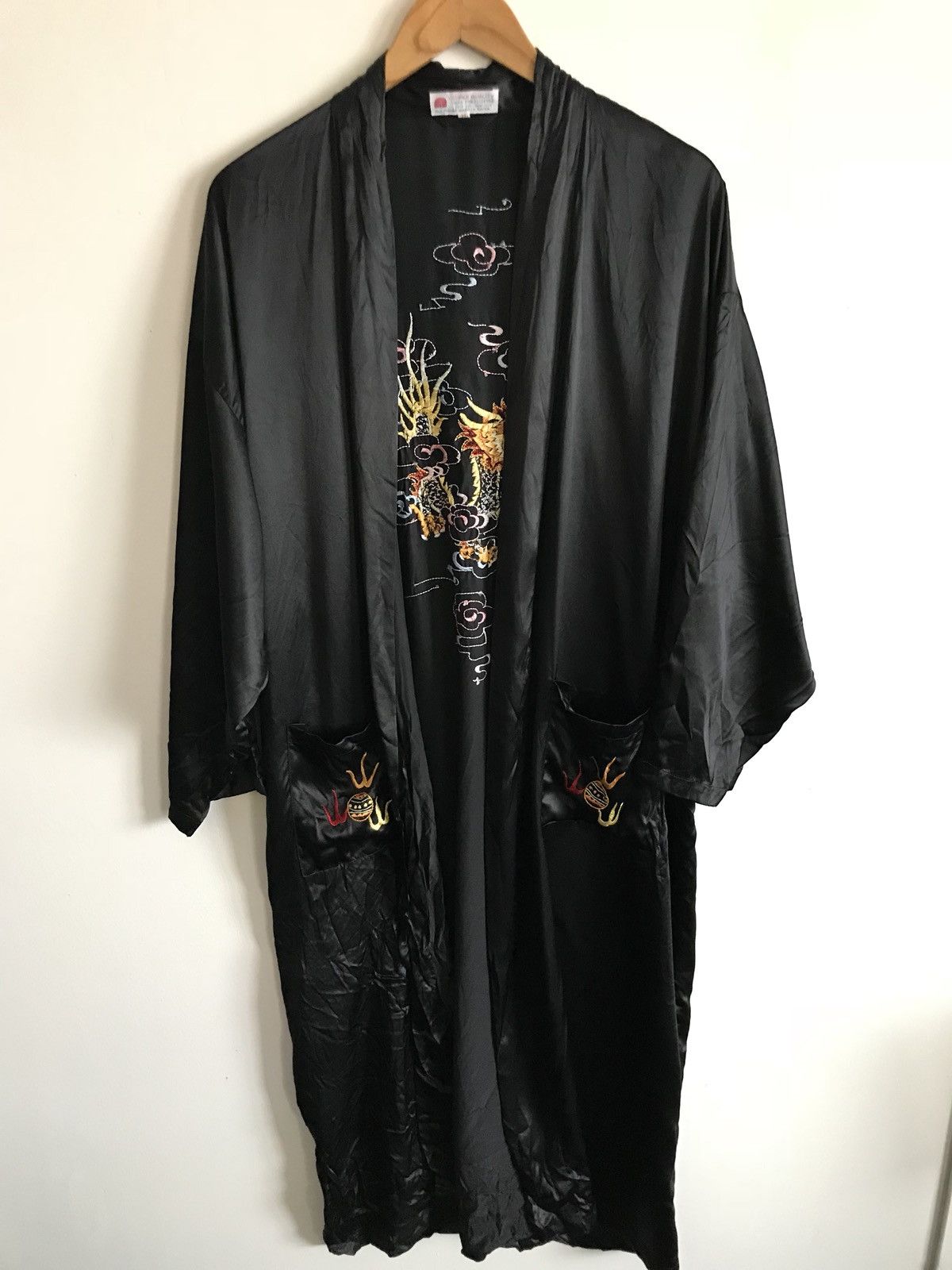 Japanese Brand Hand Embroidered Dragon Long Silk Black Kimono Cardigan Size US M / EU 48-50 / 2 - 3 Thumbnail