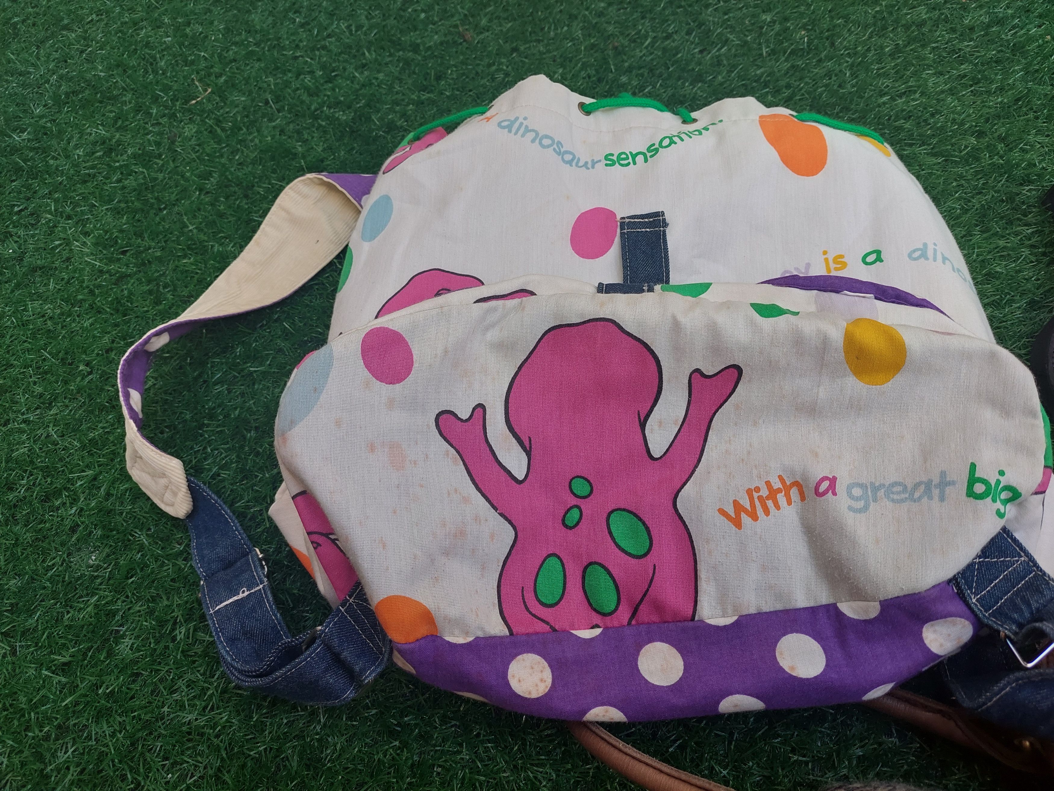 Vintage VINTAGE BARNEY IS A DINOSAUR 1992" BACKPACK Size ONE SIZE - 2 Thumbnail