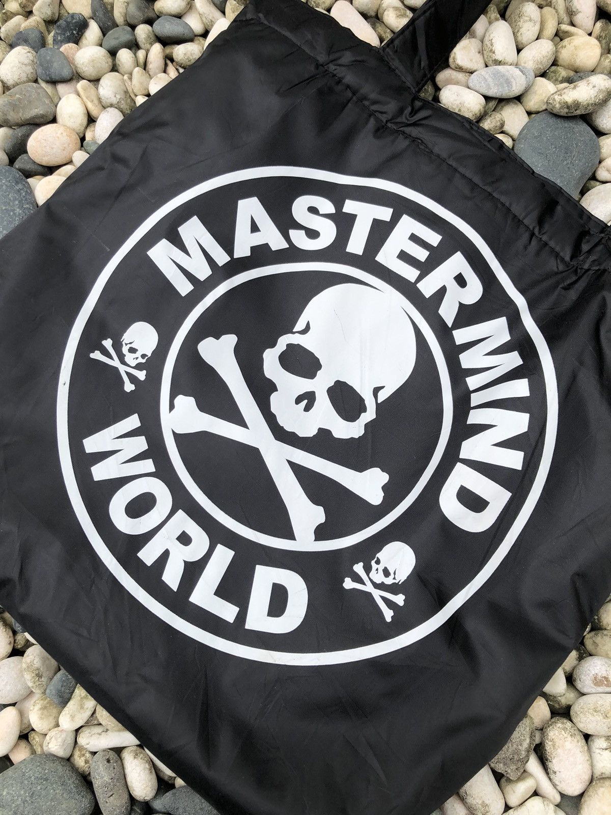 Japanese Brand MASTERMIND WORLD TOTE BAG ( MAGAZINE ) Size ONE SIZE - 4 Thumbnail