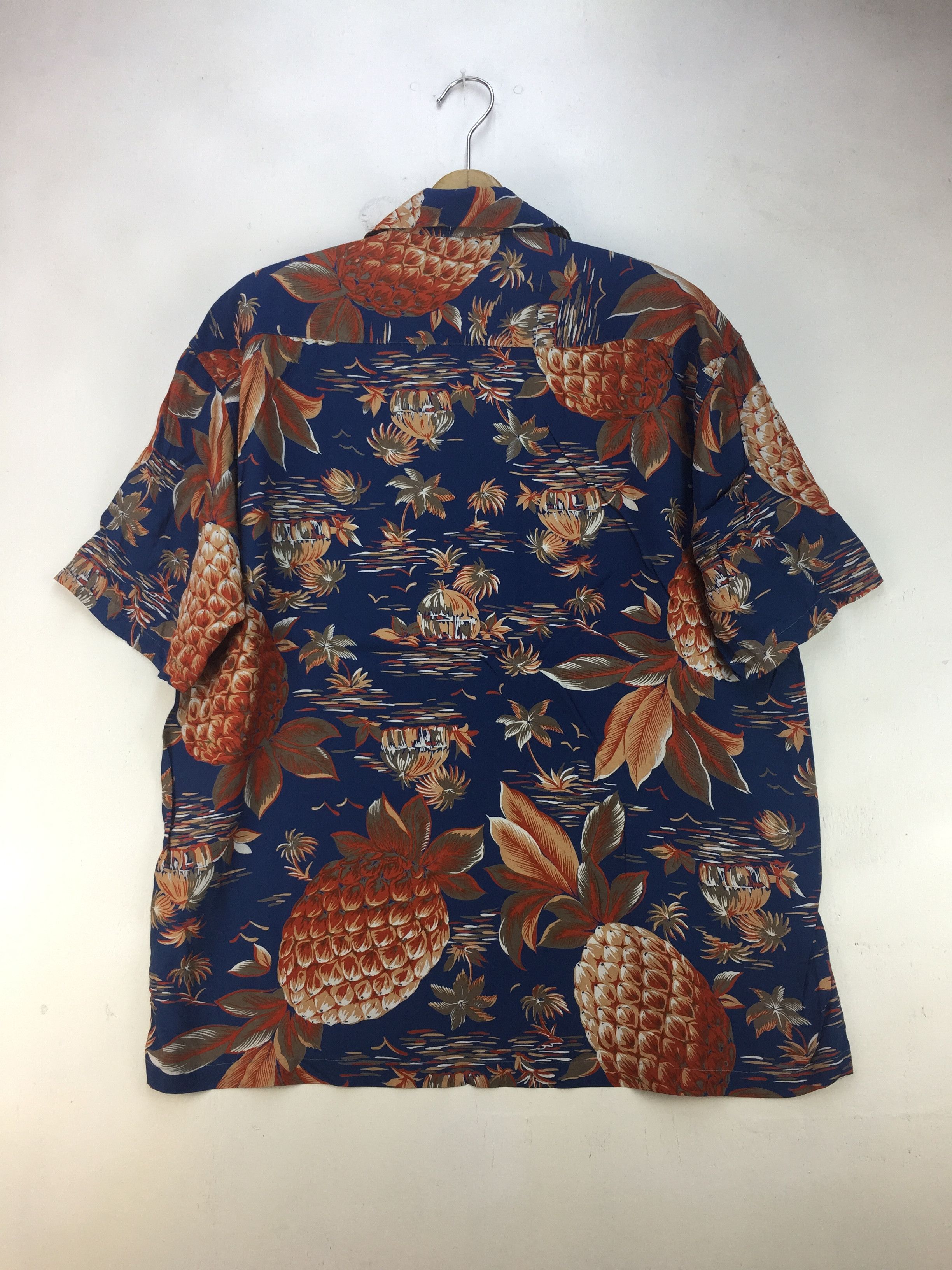 VINTAGE KEARNEY HOUSE RAYON HAWAIIAN SHIRT