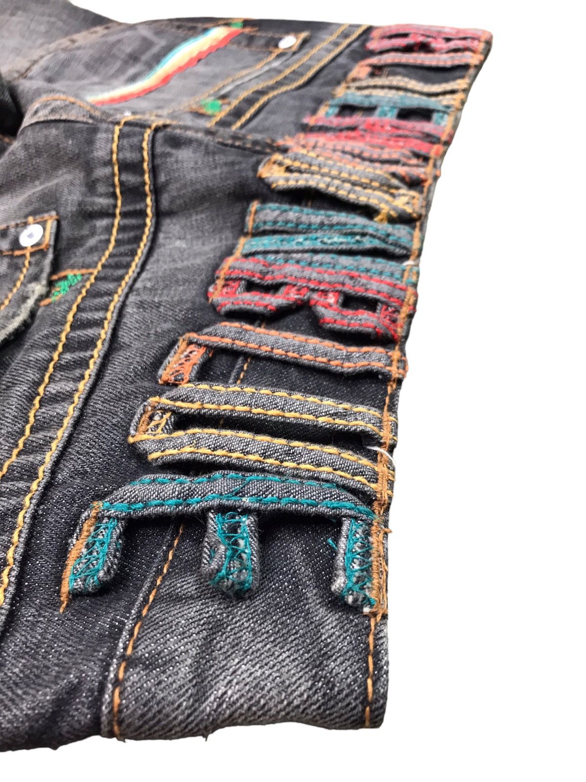 Japanese Brand 🔥🇯🇵 AUTHENTIC BMB BLUE MOON BLUE JEANS EMBROIDERY DESIGN Size US 27 - 11 Thumbnail