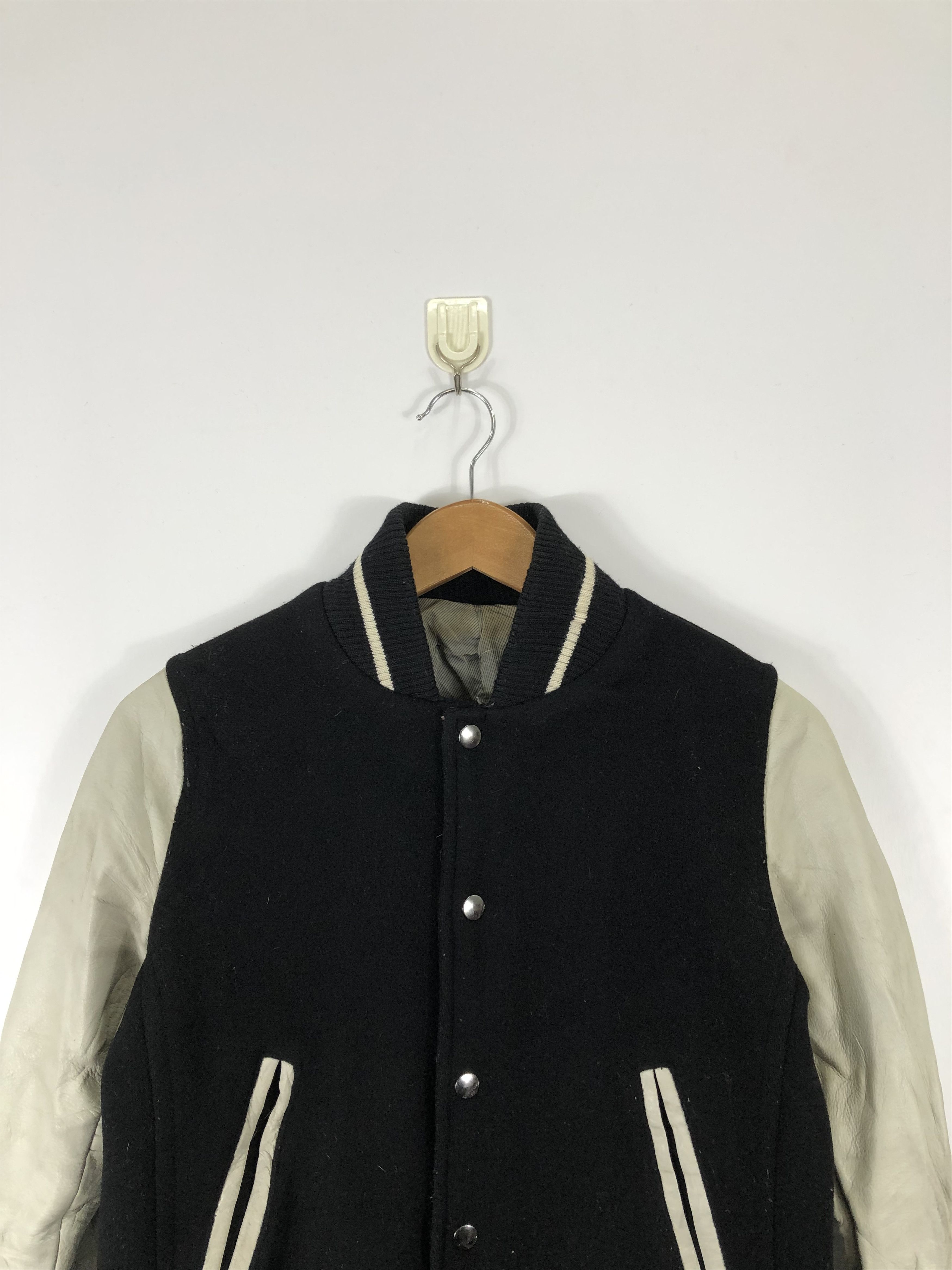 Japanese Brand Vintage Japanese Brand Varsity Jacket Sleeve Leather Size US S / EU 44-46 / 1 - 2 Thumbnail