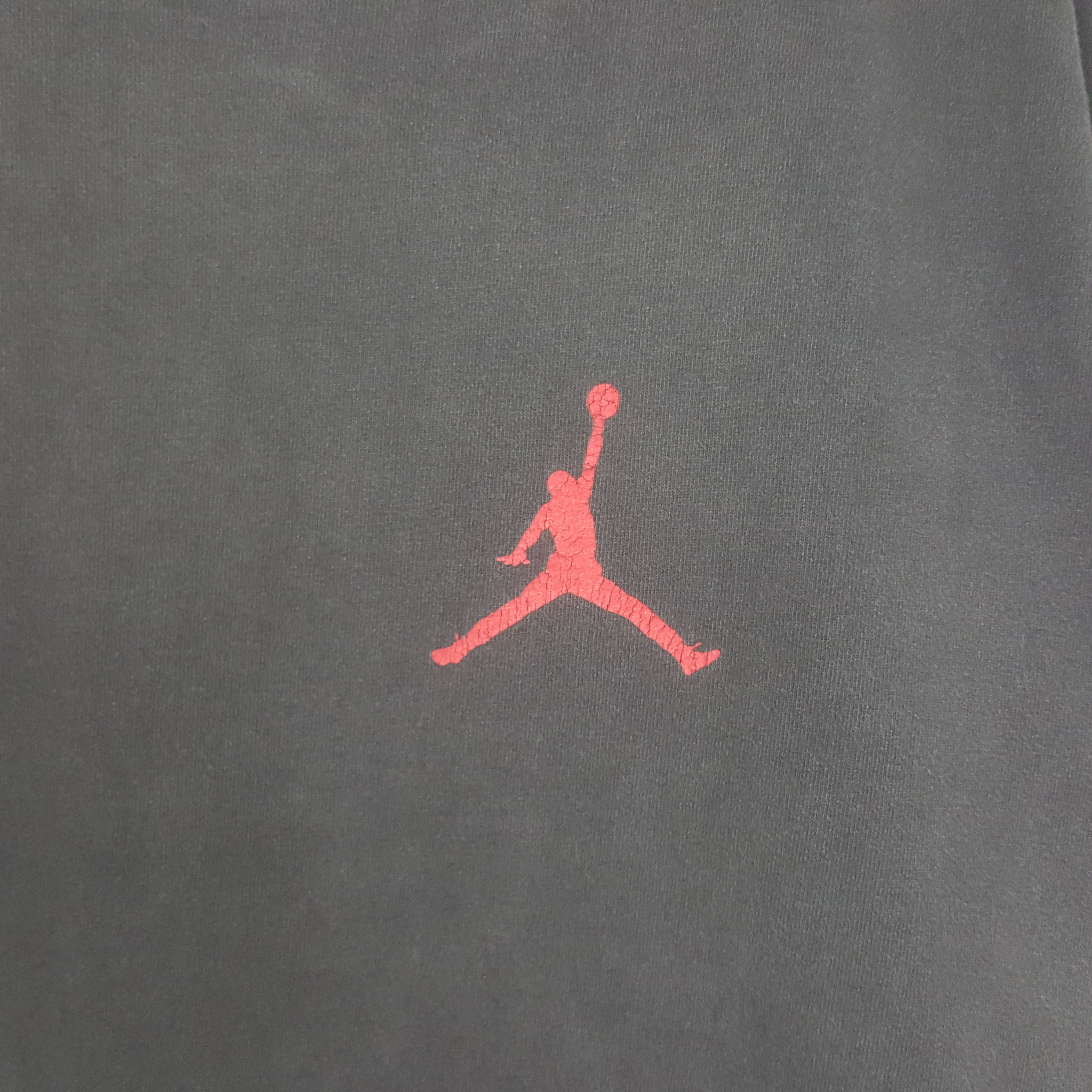 Vintage Nike Jordan Nice Small Logo Tshirt