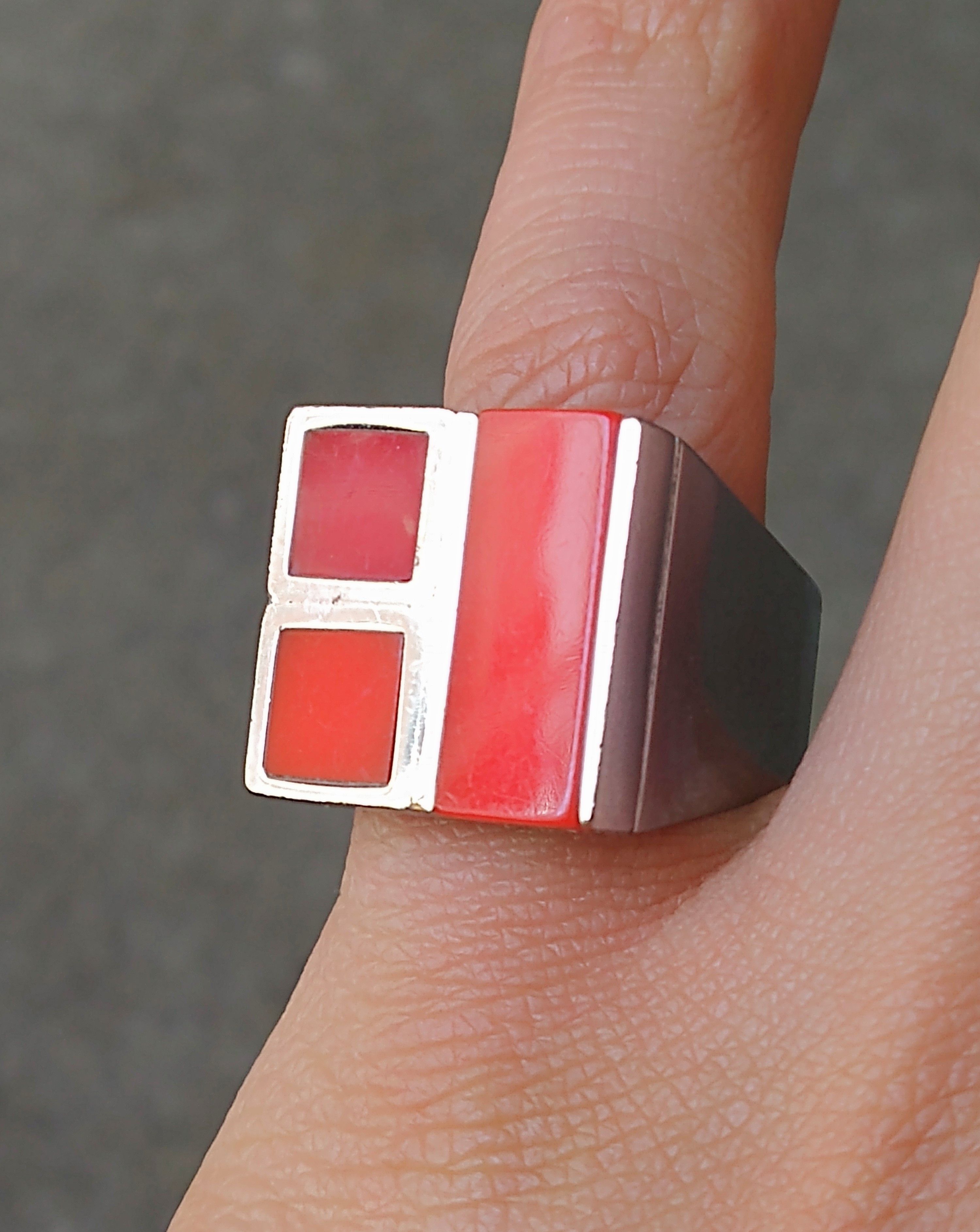 Jewelry Square Ring Size 7.5 Red Acrylic Avant Garde Modern Size ONE SIZE - 11 Thumbnail