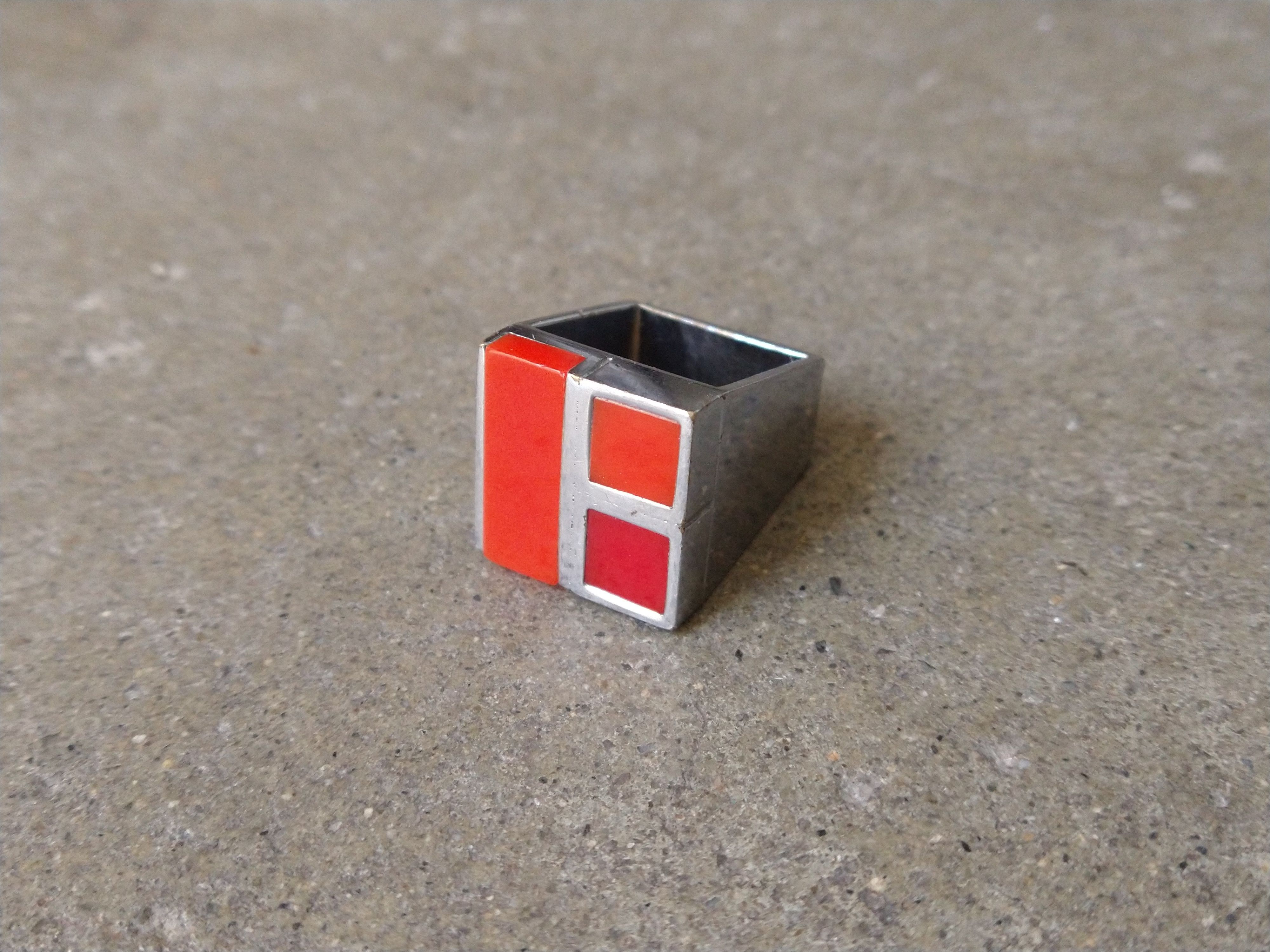 Jewelry Square Ring Size 7.5 Red Acrylic Avant Garde Modern Size ONE SIZE - 2 Thumbnail
