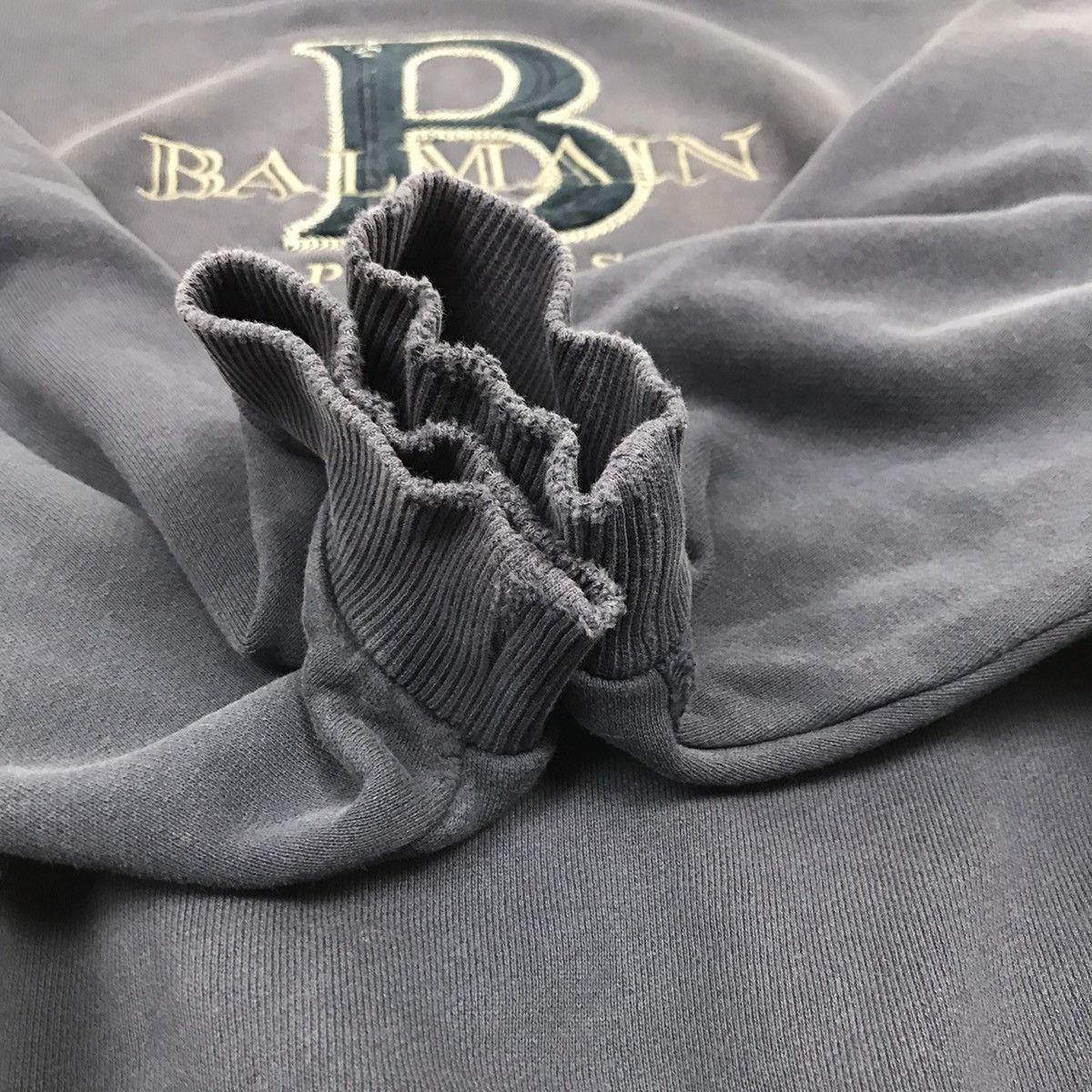 Pierre Balmain × Vintage Vintage Distressed Pierre Balmain Big Embroidery Sweatshirt Size US M / EU 48-50 / 2 - 7 Thumbnail