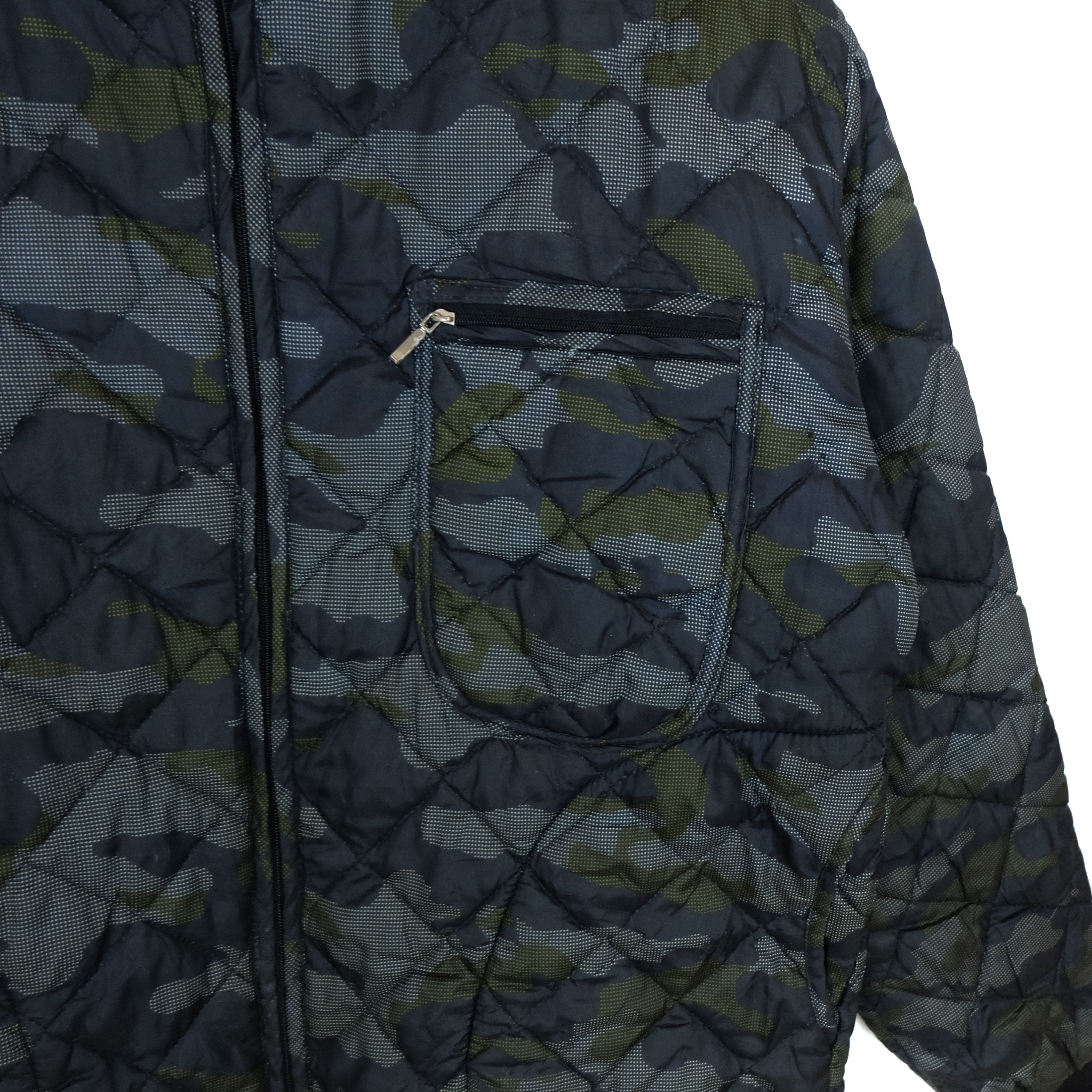 Japanese Brand MILITARY Army Camouflage Puffer Jacket Size US L / EU 52-54 / 3 - 6 Thumbnail