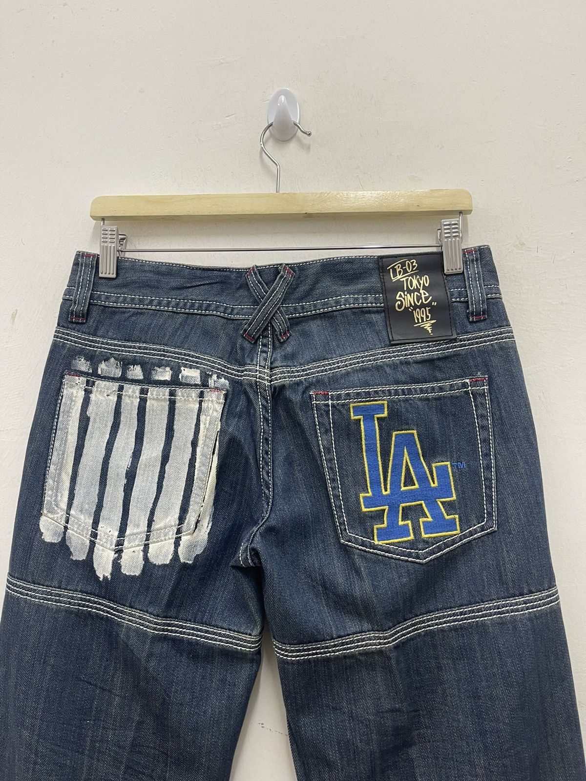 MLB Rare Vintage LB-03 x LA Dodgers Mlb Denim Jeans Size US 31 - 2 Thumbnail