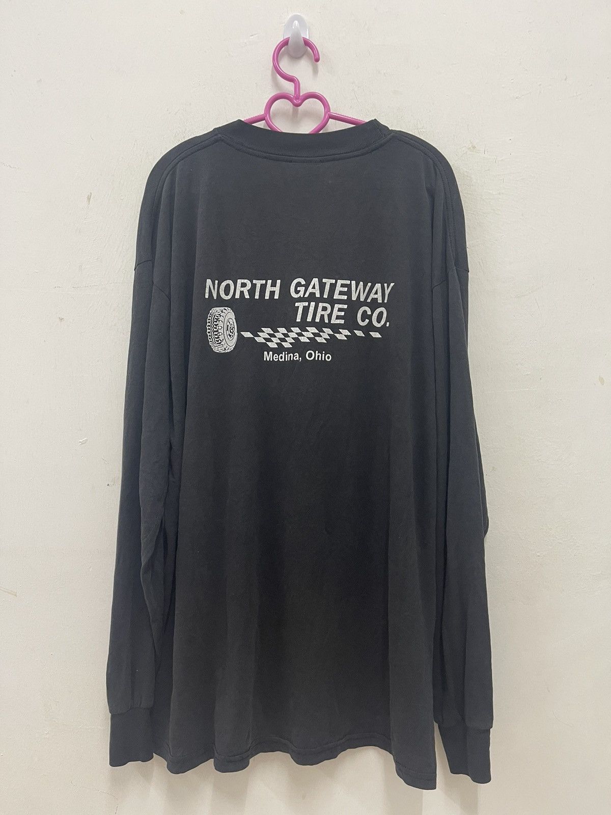 Sports Specialties Rare Vintage THE GREATEST SHOW IN WRESTLING Long Sleeve Tee Size US XL / EU 56 / 4 - 4 Thumbnail