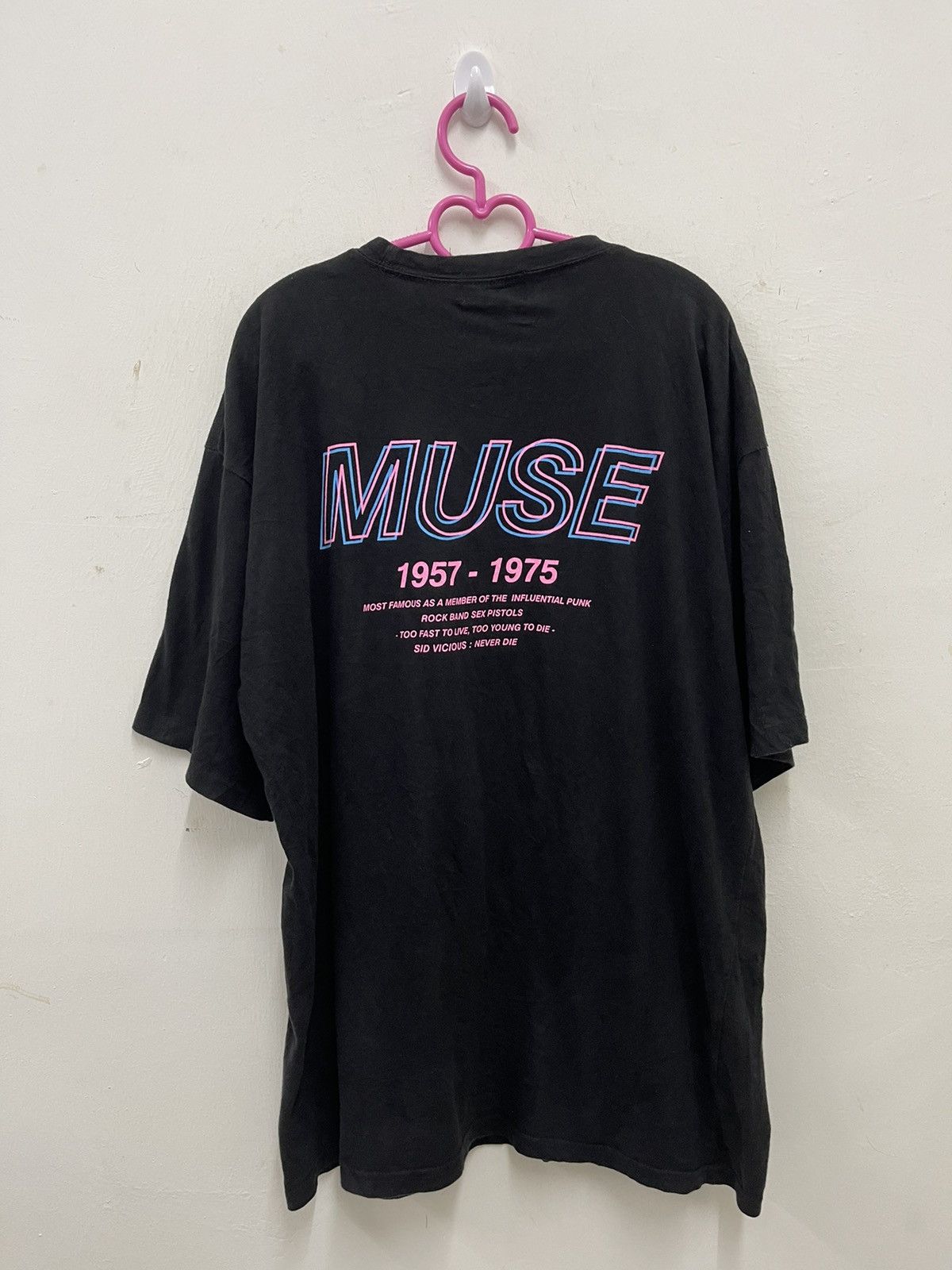 image of Band Tees x Rock T Shirt Vintage Muse Sex Pistols Sid Vicious Punk Shirt in Black, Men's (Size XL)
