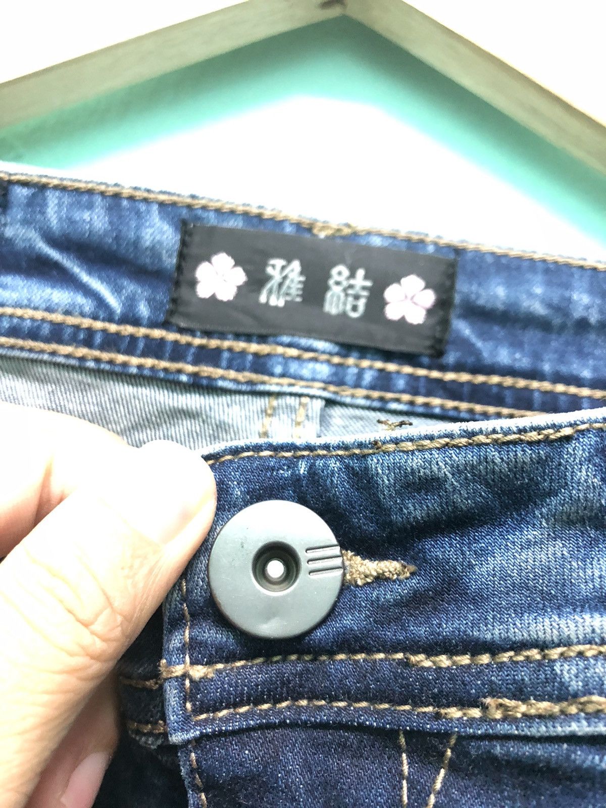 Edition Japan × Japanese Brand JAPANESE BRAND SAKURA EMBROIDERED SLIM SKINNY JEANS Size US 30 / EU 46 - 5 Thumbnail