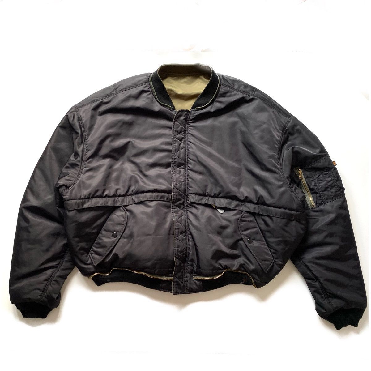 Alpha Industries × Vetements VETEMENTS X ALPHA INDUSTRIES REVERSIBLE BOMBER ETE 2017 Size US S / EU 44-46 / 1 - 4 Thumbnail