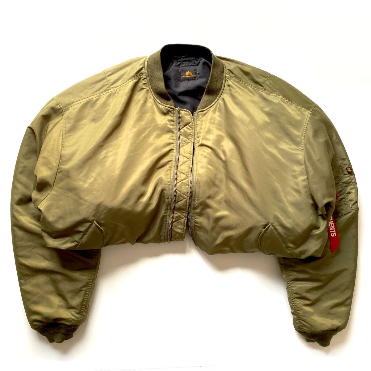 Alpha Industries × Vetements VETEMENTS X ALPHA INDUSTRIES REVERSIBLE BOMBER ETE 2017 Size US S / EU 44-46 / 1 - 6 Thumbnail