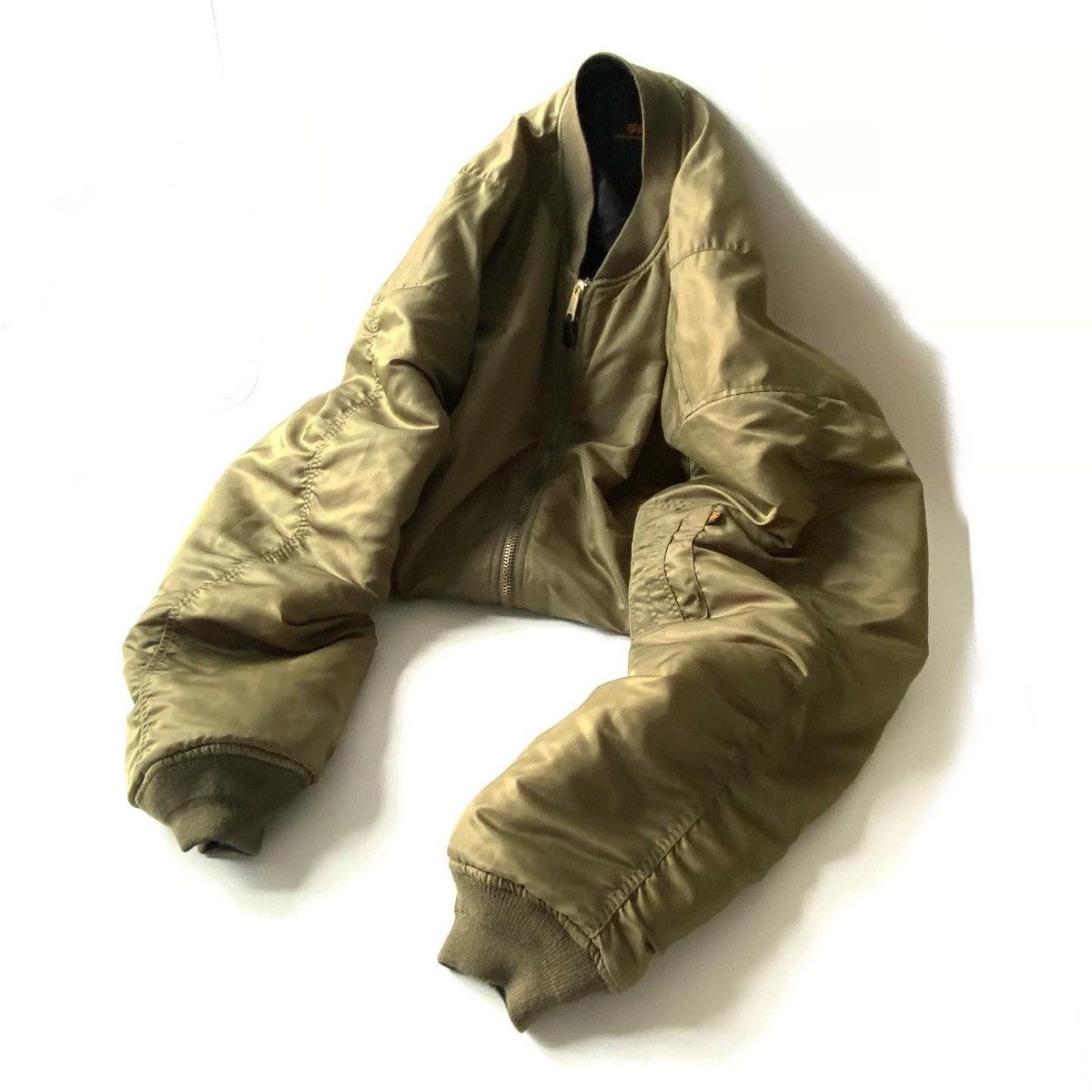 Alpha Industries × Vetements VETEMENTS X ALPHA INDUSTRIES REVERSIBLE BOMBER ETE 2017 Size US S / EU 44-46 / 1 - 7 Thumbnail