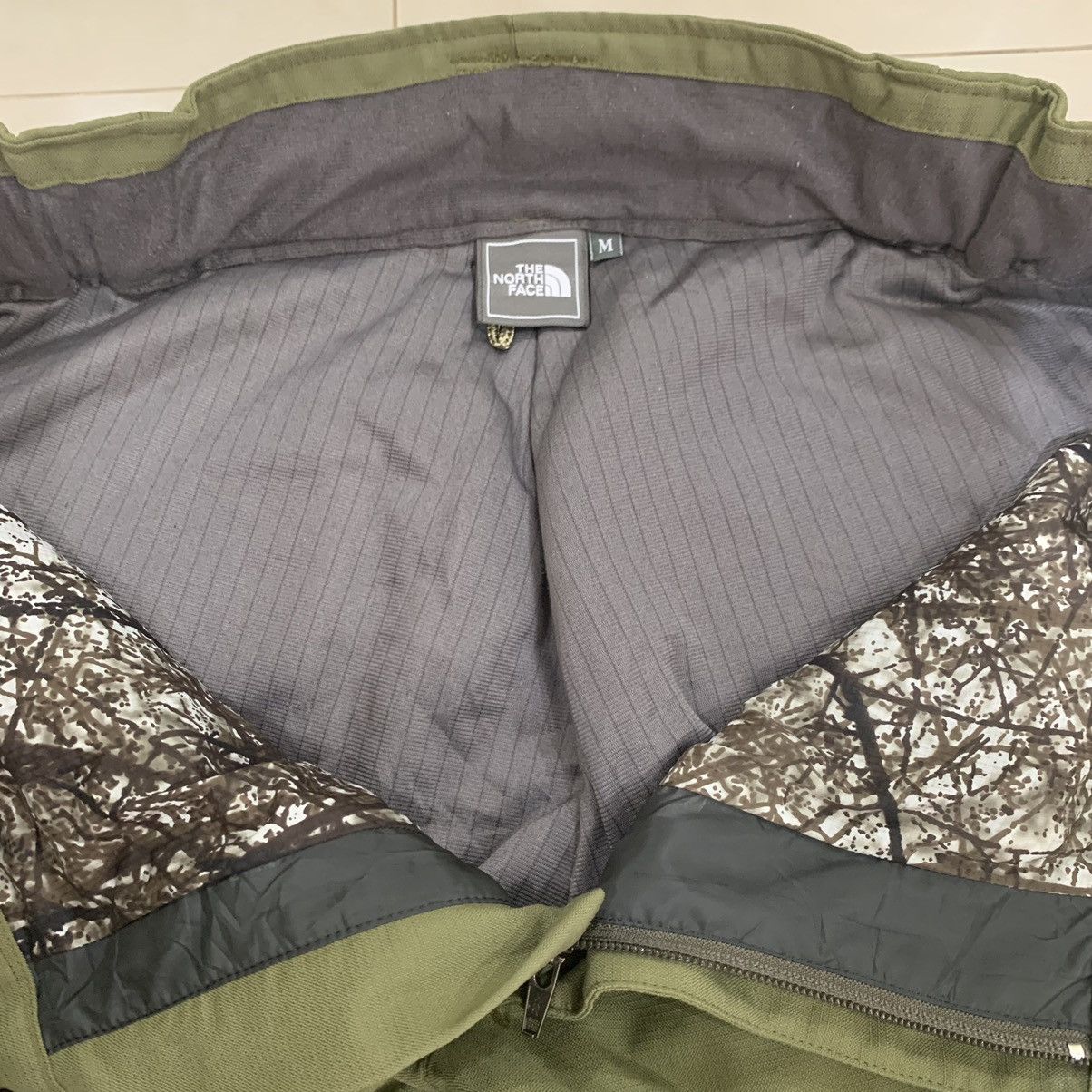 The North Face ⛷The North Face Cargo Snowboard Ski Pants Size US 32 / EU 48 - 10 Thumbnail